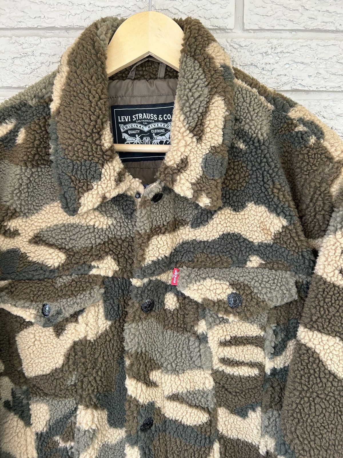 Levi's Vintage Levis Camo Sherpa Jacket Size US L / EU 52-54 / 3 - 2 Thumbnail