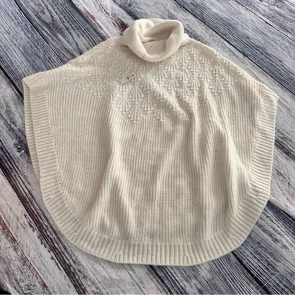 Talbots NWT Talbots Ivory Knit Poncho Pullover Size S / US 4 / IT 40 - 2 Thumbnail