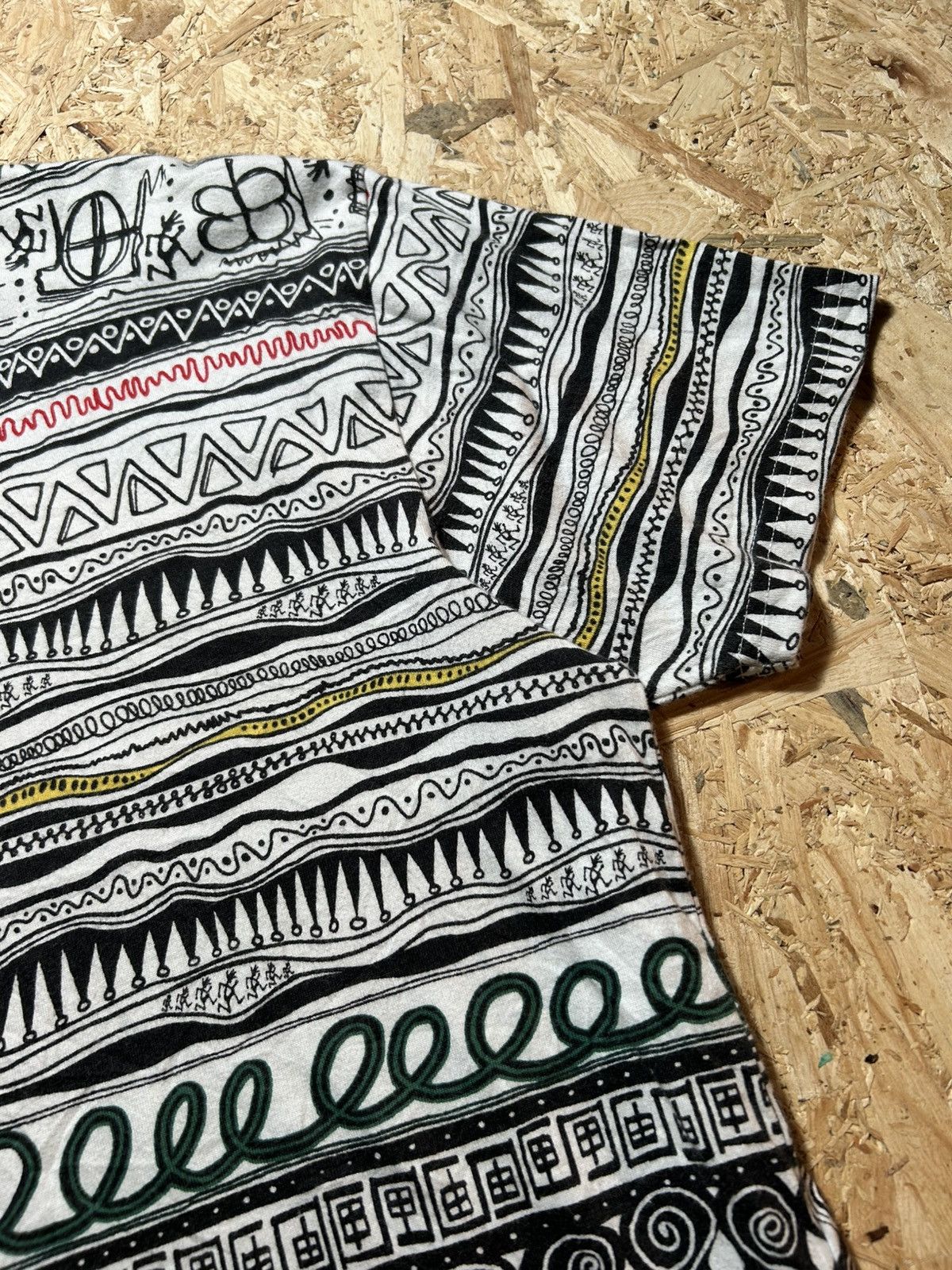 Gramicci Gramicci Geometric Tribal Pattern Tee Size US L / EU 52-54 / 3 - 3 Thumbnail