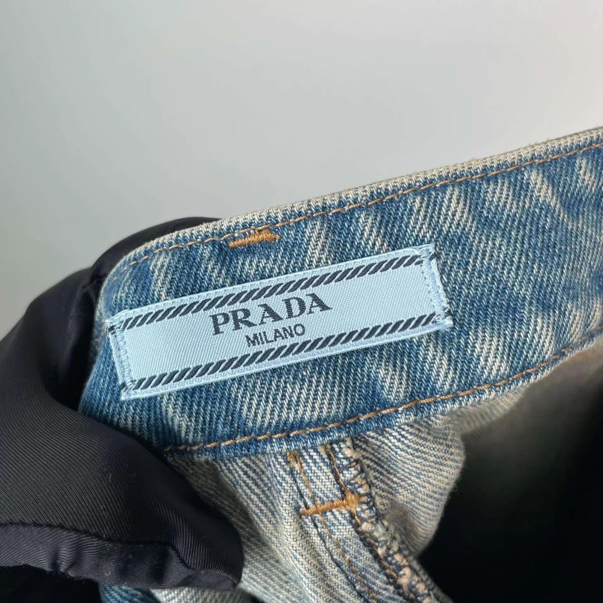 Prada Prada Denim Skirt 95 New 36s Size 25" / US 0 / IT 36 - 5 Thumbnail