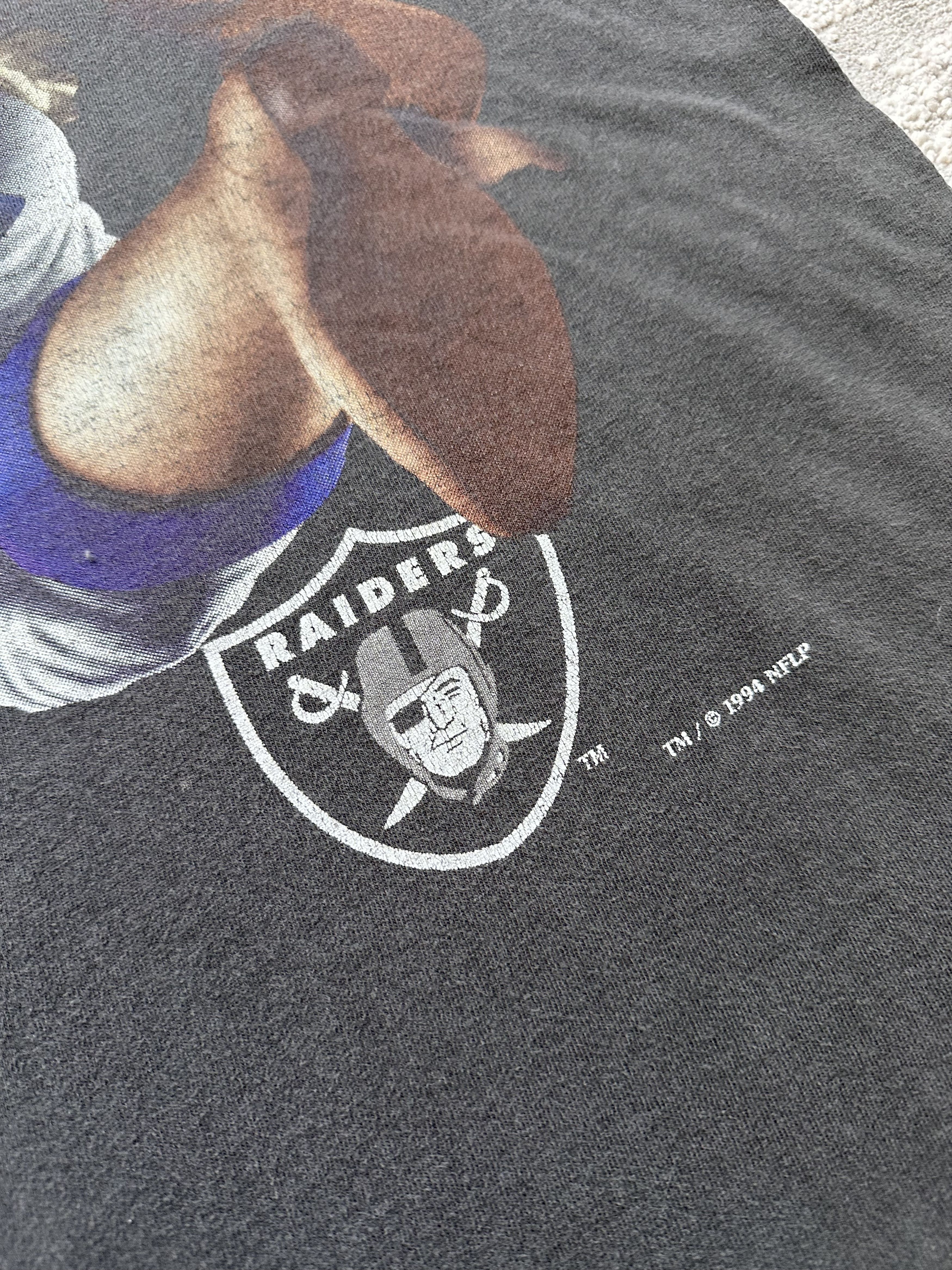 Nutmeg Nfl Raiders vintage t shirt 1994 Size US M / EU 48-50 / 2 - 11 Thumbnail