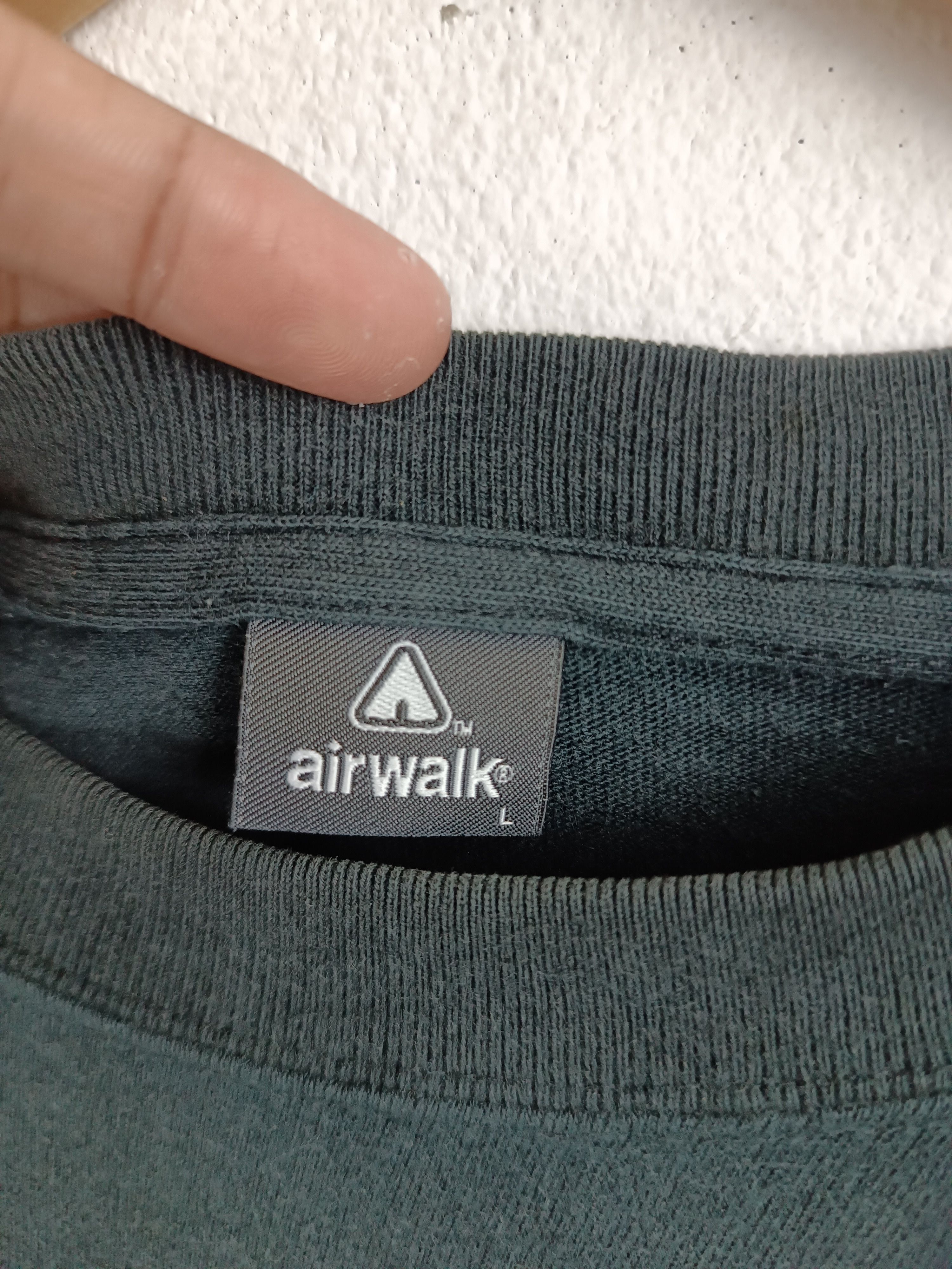 Airwalk THRASHED FADED VINTAGE Y2K AIRWALK VERY RARE JNCO DOGTOWN Size US L / EU 52-54 / 3 - 7 Thumbnail