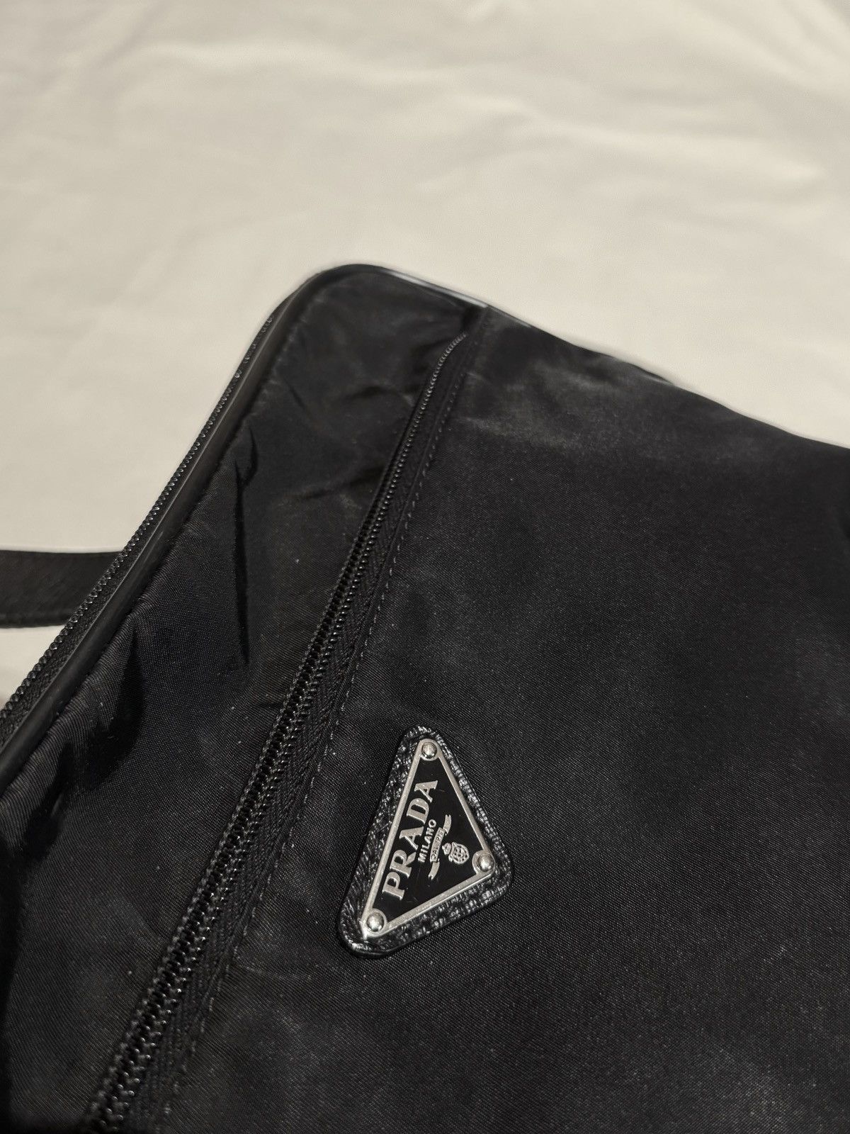 Prada RE NYLON MESSENGER CROSSBODY BAG WEEKENDER DUFFLE Size ONE SIZE - 4 Thumbnail