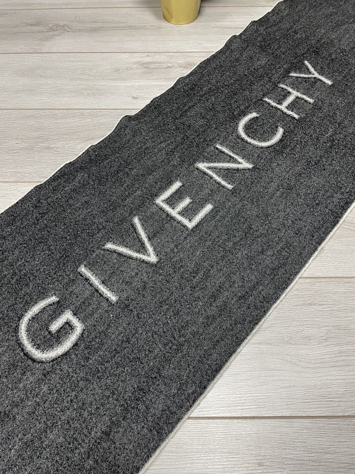 Givenchy Givenchy spell out wool big logo letters scarf Size ONE SIZE - 2 Thumbnail