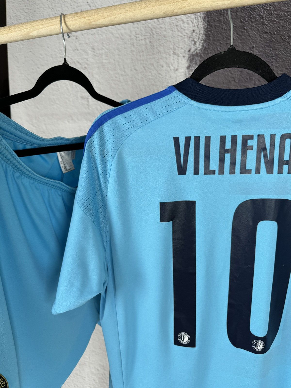 Adidas Adidas FC Feyenoord 15/16 #10 Vilhena away jersey shorts Size US L / EU 52-54 / 3 - 11 Thumbnail