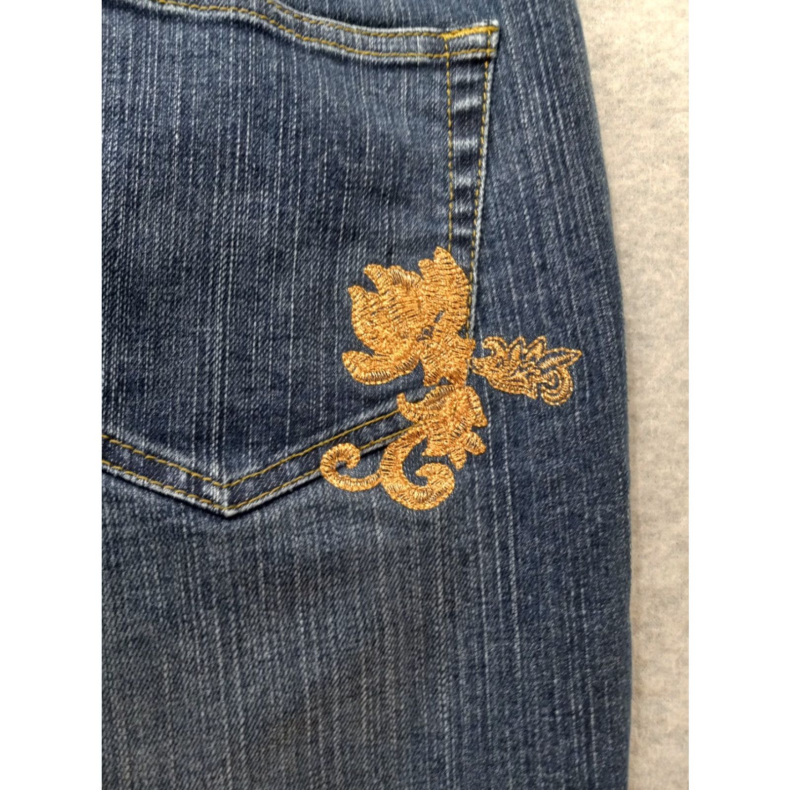 Ann Taylor Ann Taylor LOFT Jeans Women's 6 Bootcut Low Rise Floral Embroidered Dark Wash Jeans Size 28" / US 6 / IT 42 - 4 Thumbnail