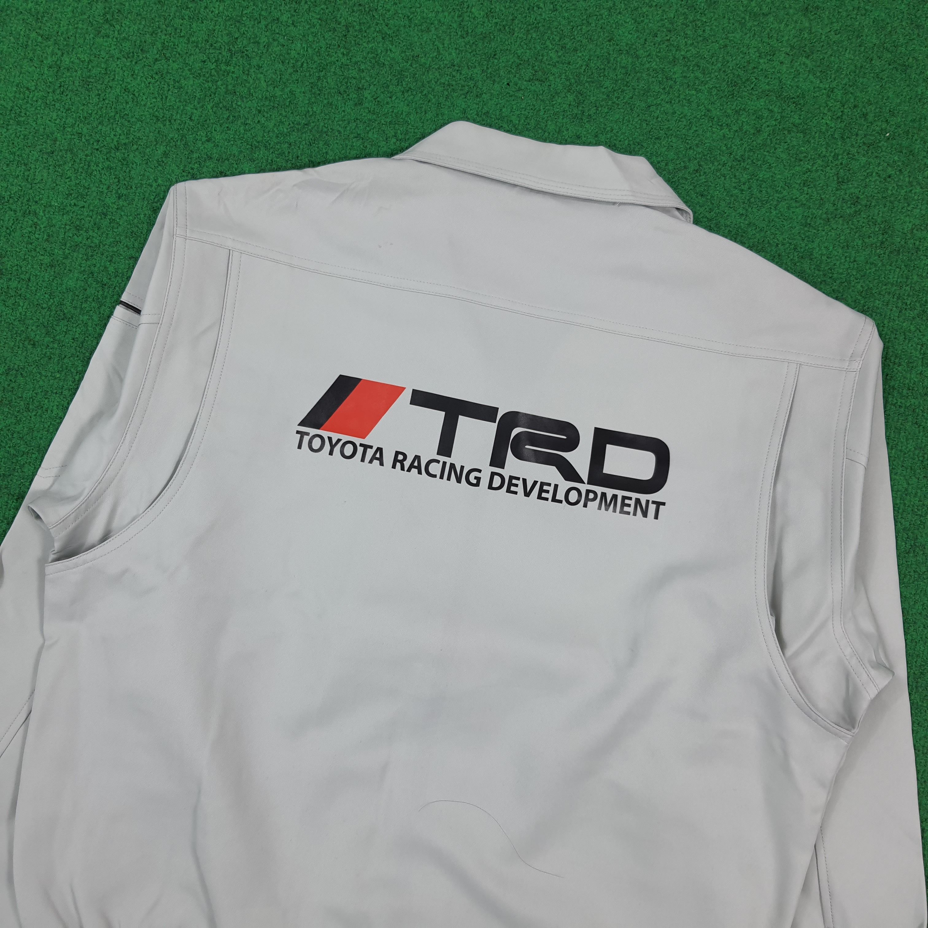 Japanese Brand Vintage TRD Toyota Motor Sports Custom Logo Jacket C304N13 Size US L / EU 52-54 / 3 - 2 Thumbnail