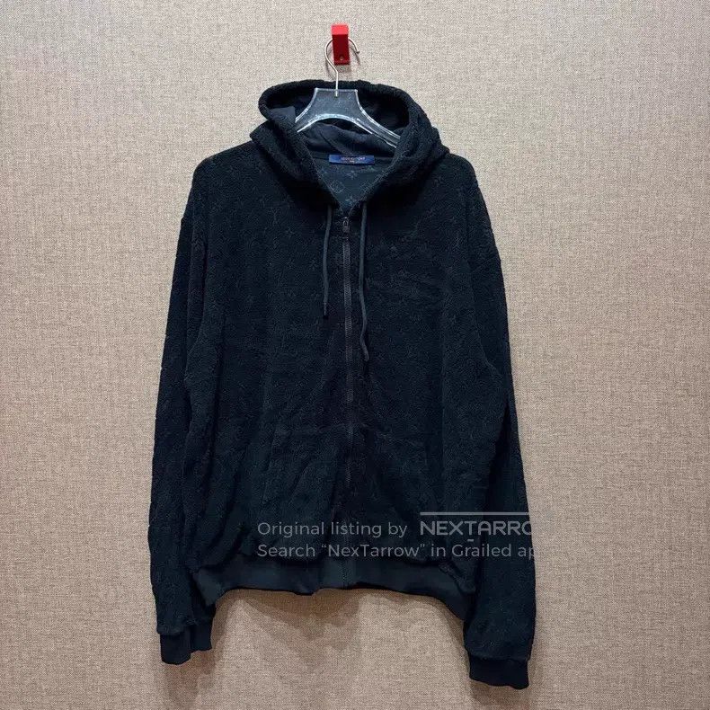 Louis Vuitton Louis Vuitton Black towel full logo zipper jacket Size US XXL / EU 58 / 5 - 1 Thumbnail