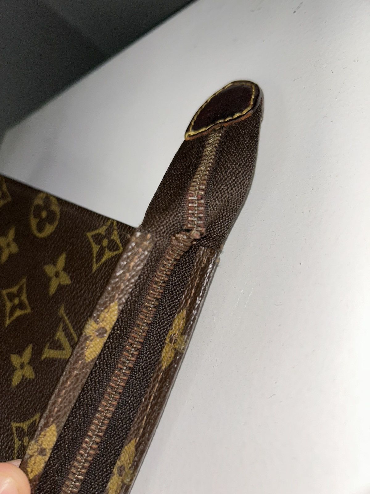 Louis Vuitton Louis Vuitton Monogram Toiletry Pouch 26 w COA Size ONE SIZE - 15 Thumbnail