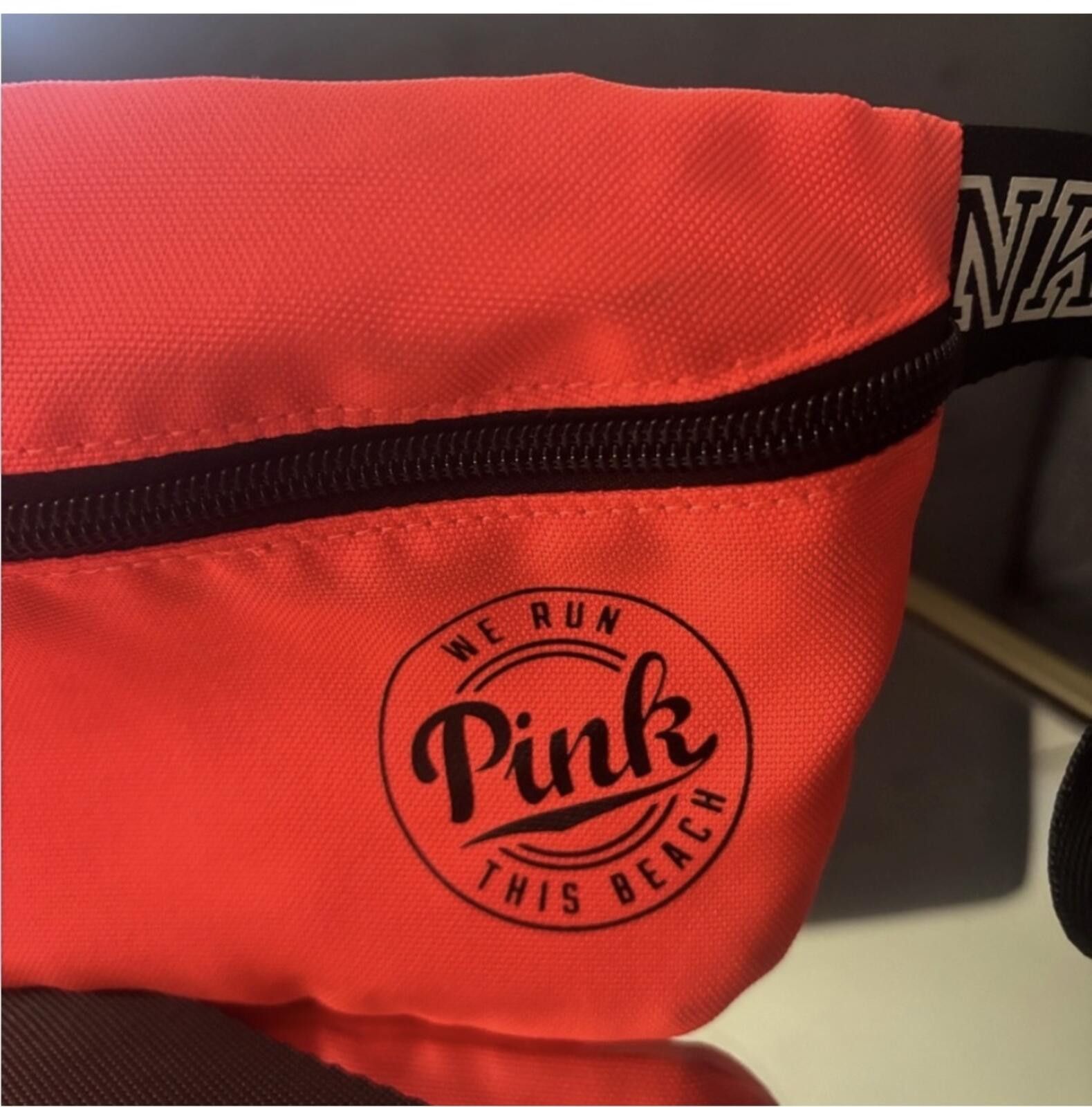 Other Y2K VS Pink Fanny pack Size ONE SIZE - 3 Thumbnail