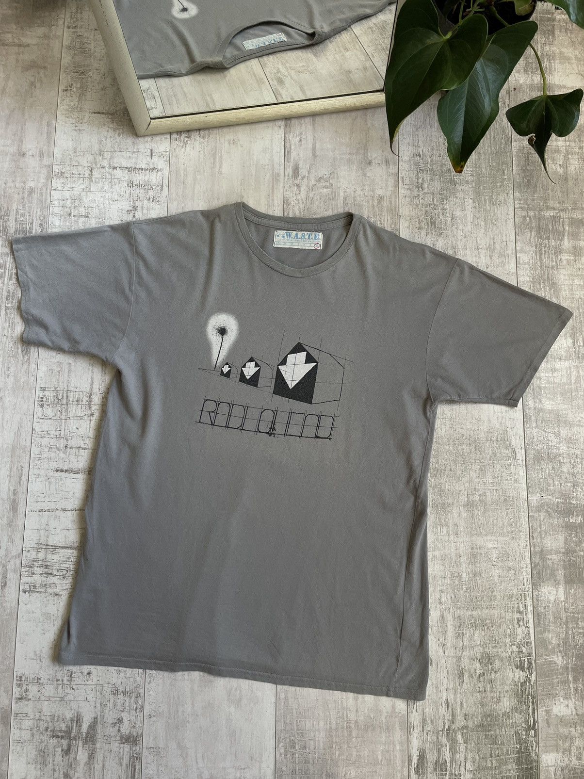 Band Tees ❗️RARE❗️2003 Radiohead Official Waste White Merch T-Shirt Size US XL / EU 56 / 4 - 1 Thumbnail
