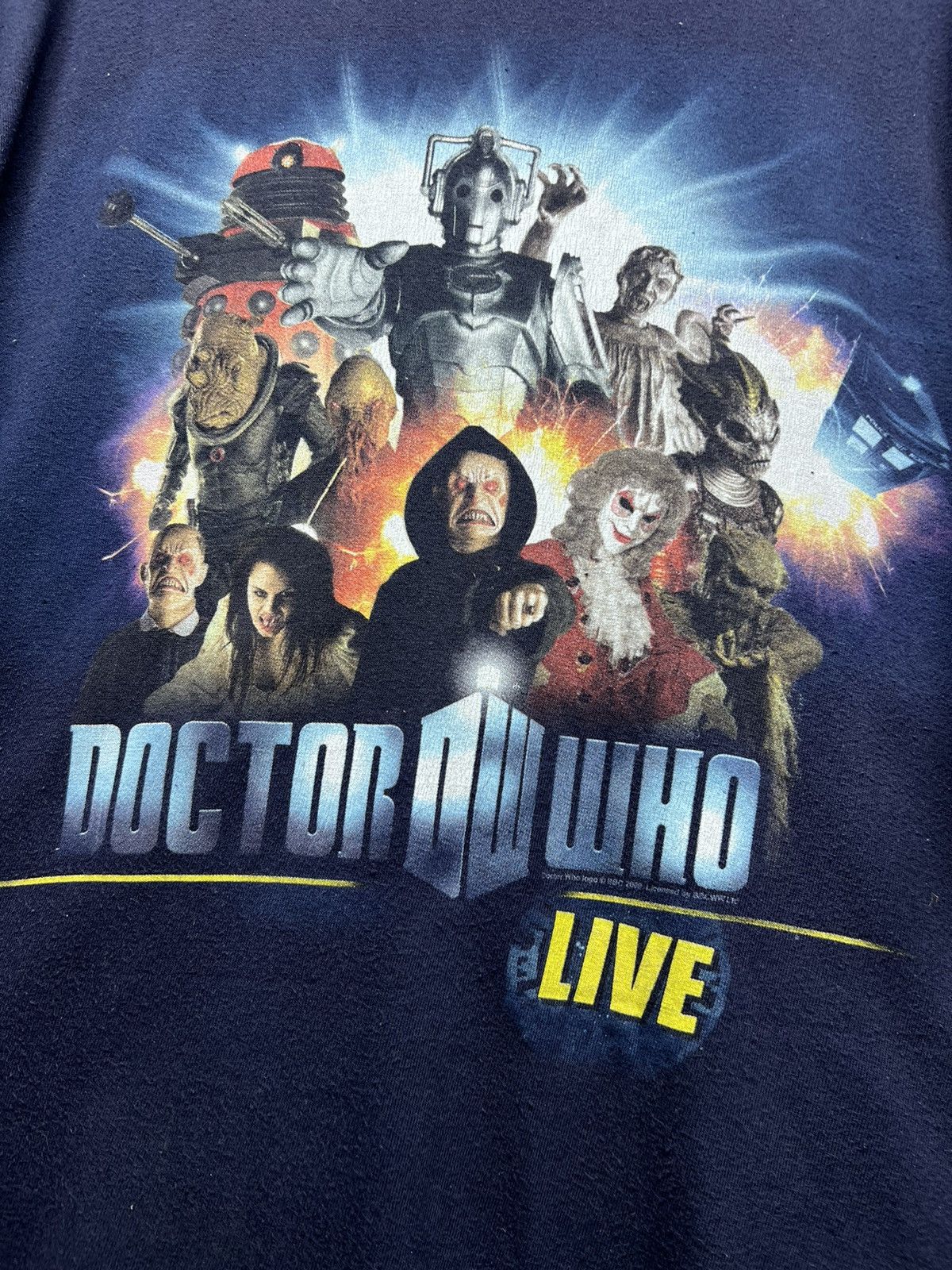Vintage Vintage Y2k Doctor Who Live 2009 Tour Promo Graphic T-Shirt Size US M / EU 48-50 / 2 - 6 Thumbnail