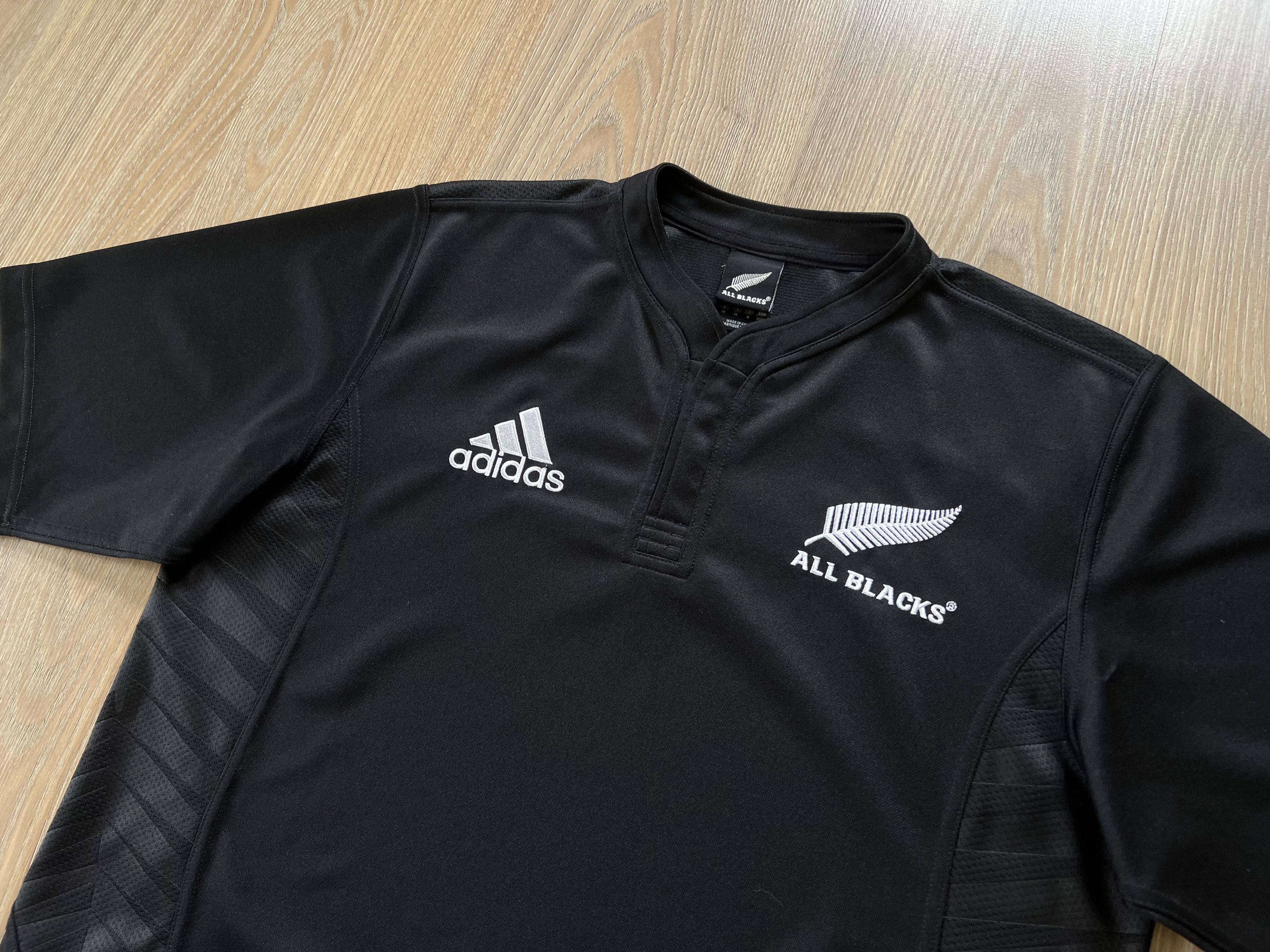 Adidas × All Blacks Adidas All Blacks New Zealand Rugby Jersey Size US M / EU 48-50 / 2 - 4 Thumbnail