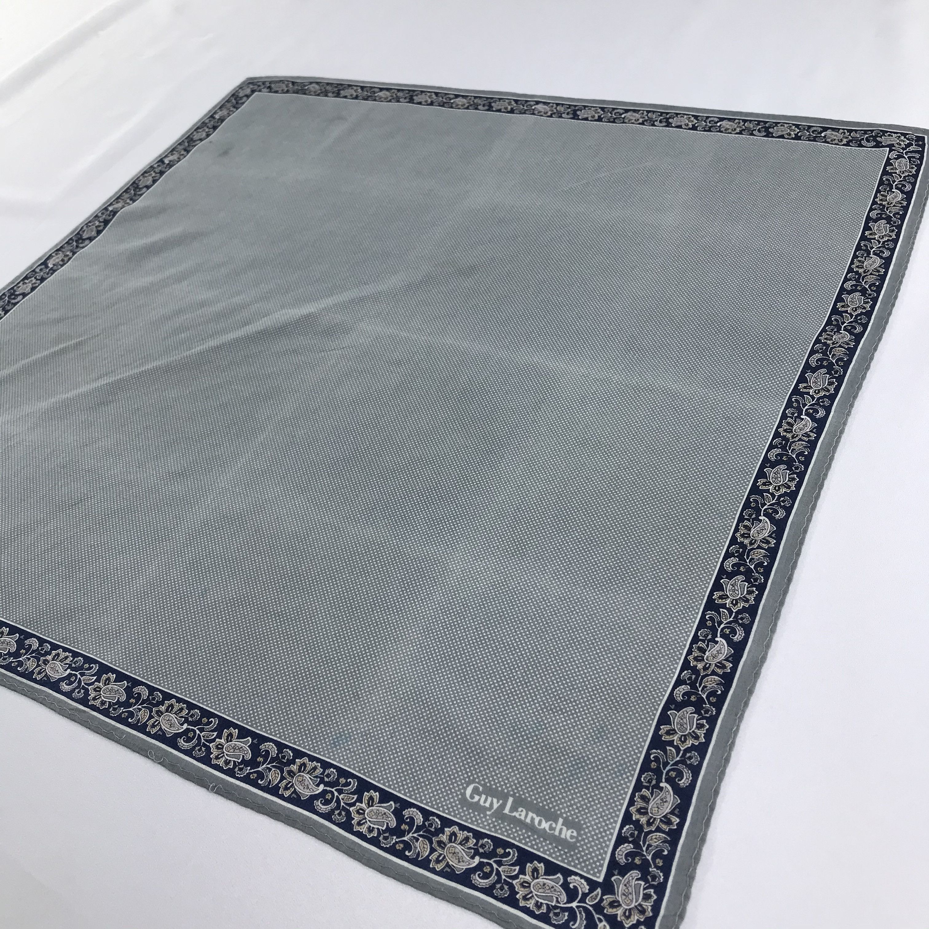Guy Laroche Guy Laroche Handkerchief Neckerchief Bandana H1117 Size ONE SIZE - 4 Thumbnail