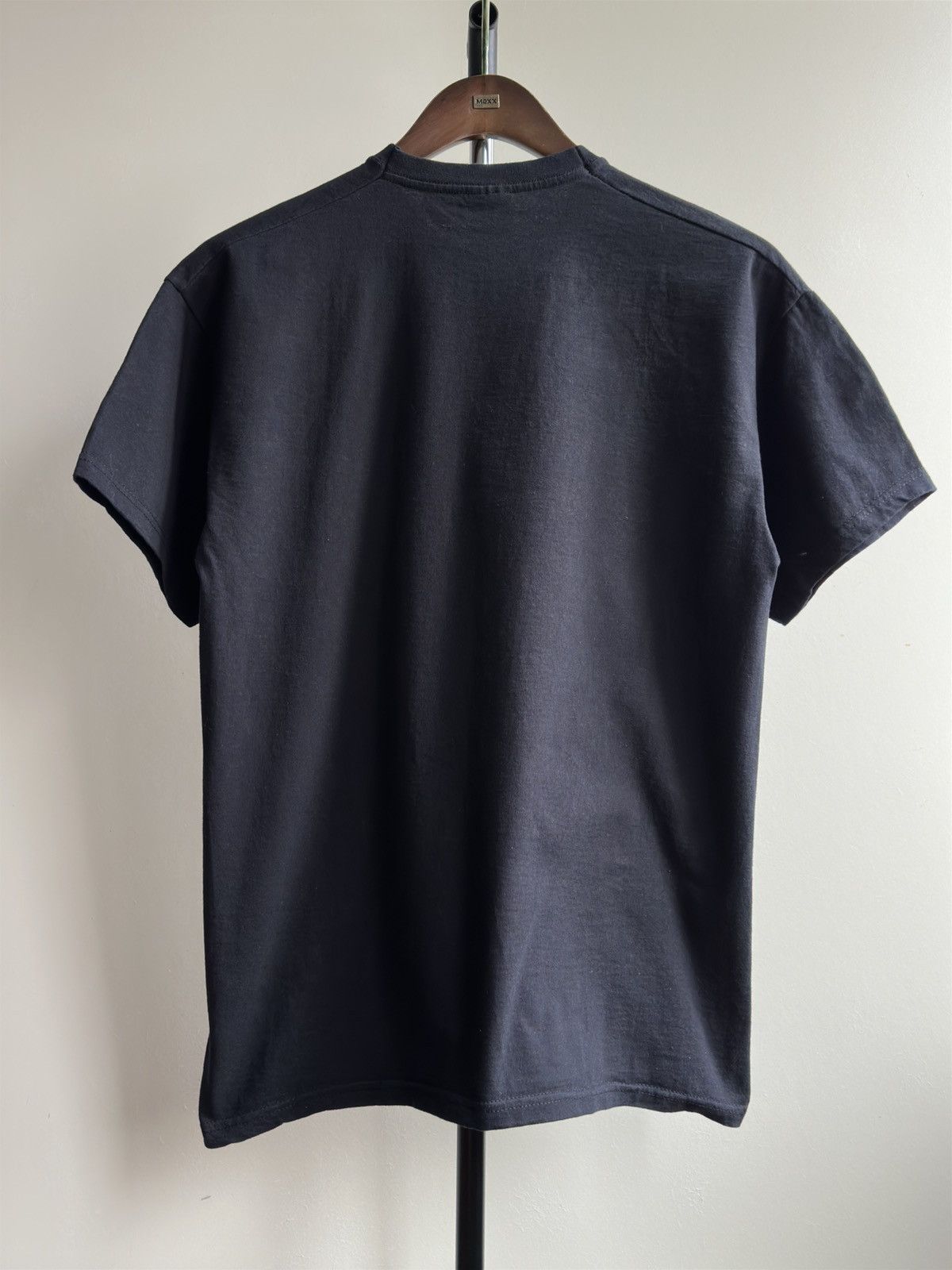 Vintage VINTAGE Y2K FAMILY GUY EVIL MONKEY IN MY CLOSET PROMO TEE Size US M / EU 48-50 / 2 - 6 Thumbnail