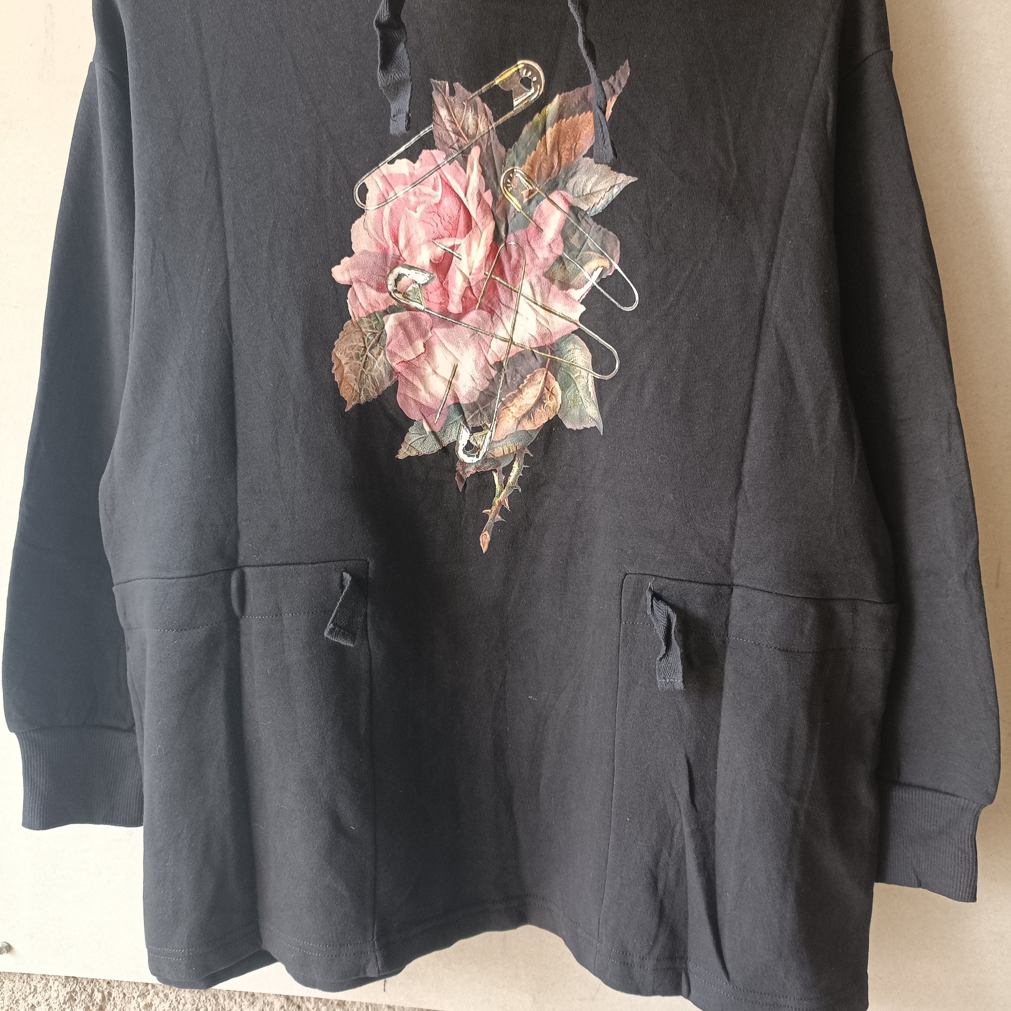 GU × Undercover Gu X Undercover Japan Black Hoodie Size S / US 4 / IT 40 - 4 Thumbnail