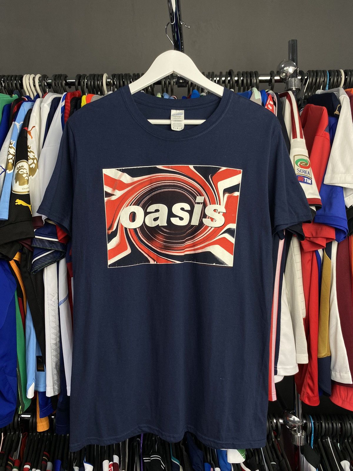 Gildan Vintage 2019 Oasis Box Logo England Rock Band Retro T-Shirt Size US M / EU 48-50 / 2 - 1 Thumbnail