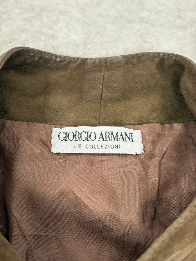 Armani Collezioni 2000s Giorgio Armani Le Collezioni Brown Suede Buttoned Leather Jacket Size US XS / EU 42 / 0 - 10 Thumbnail