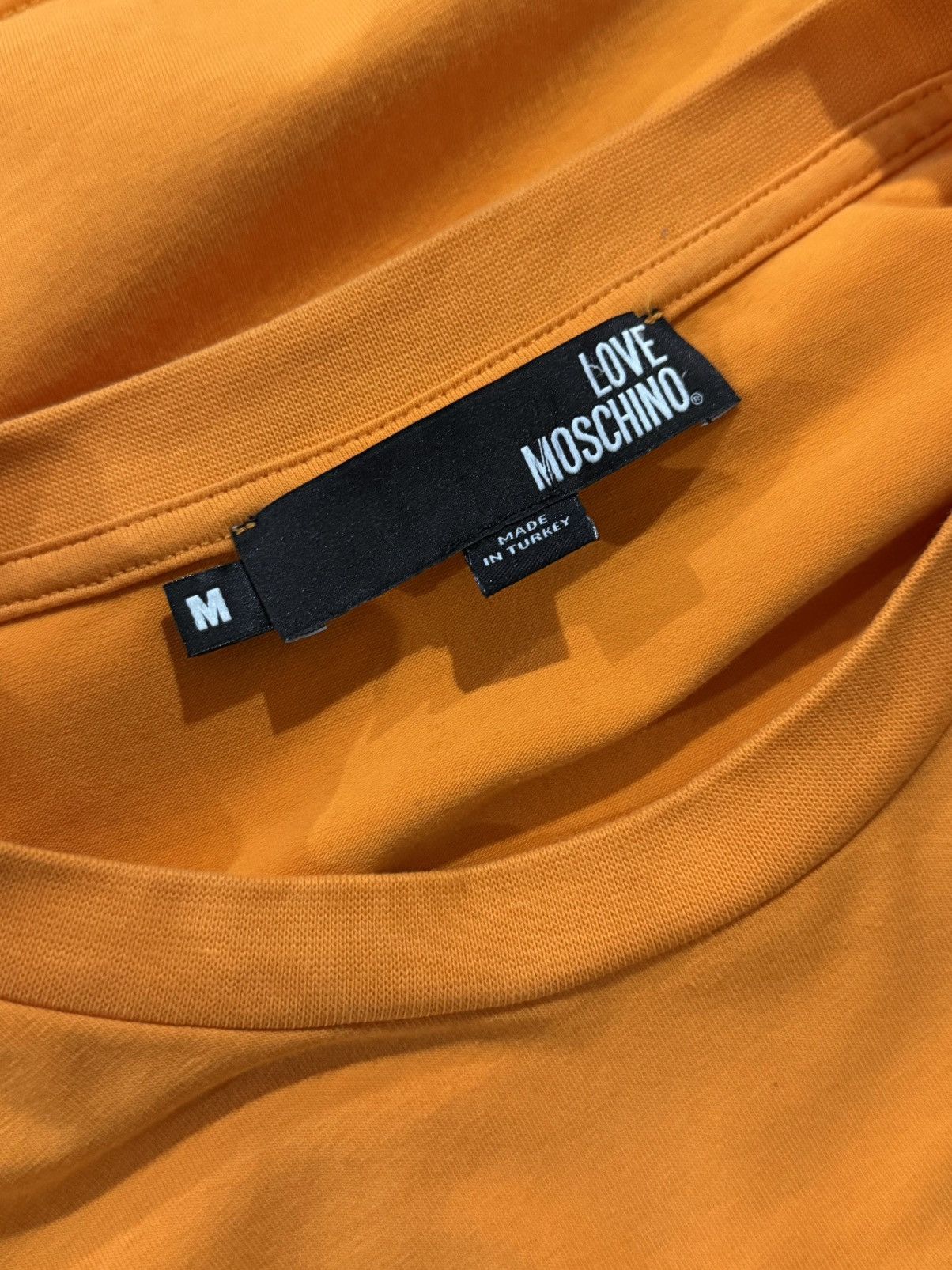 Moschino Love Moschino Peace Logo T-Shirt Size US M / EU 48-50 / 2 - 7 Thumbnail
