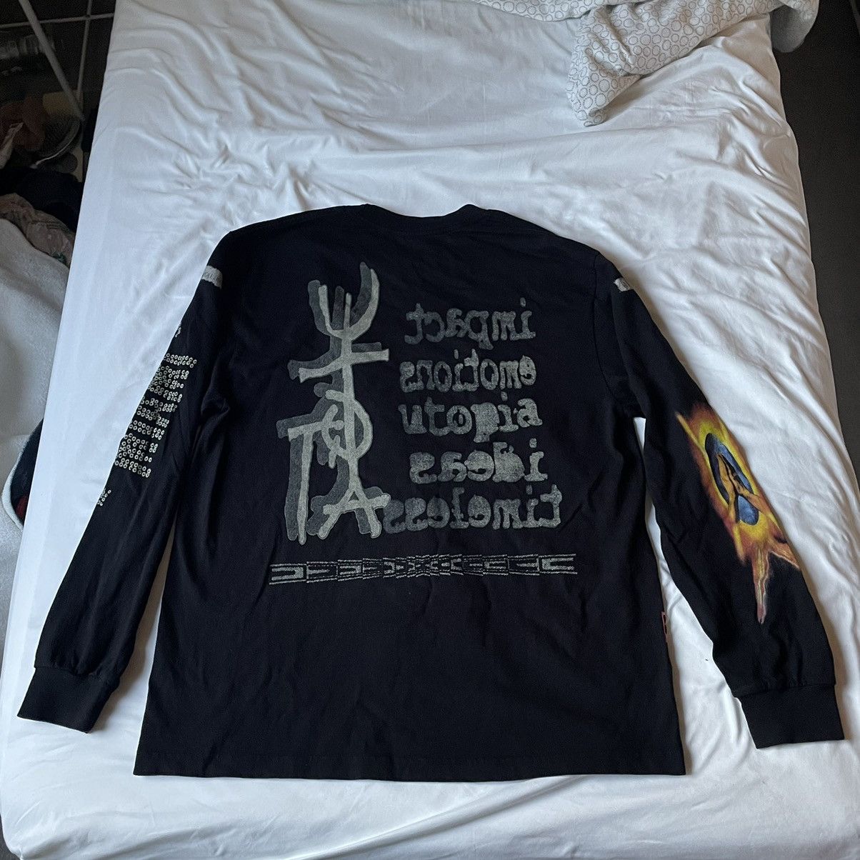 Travis Scott Sold Out Travis Scott Rolling Loud UTOPIA Merch MIAMI 2023 Size US M / EU 48-50 / 2 - 7 Thumbnail
