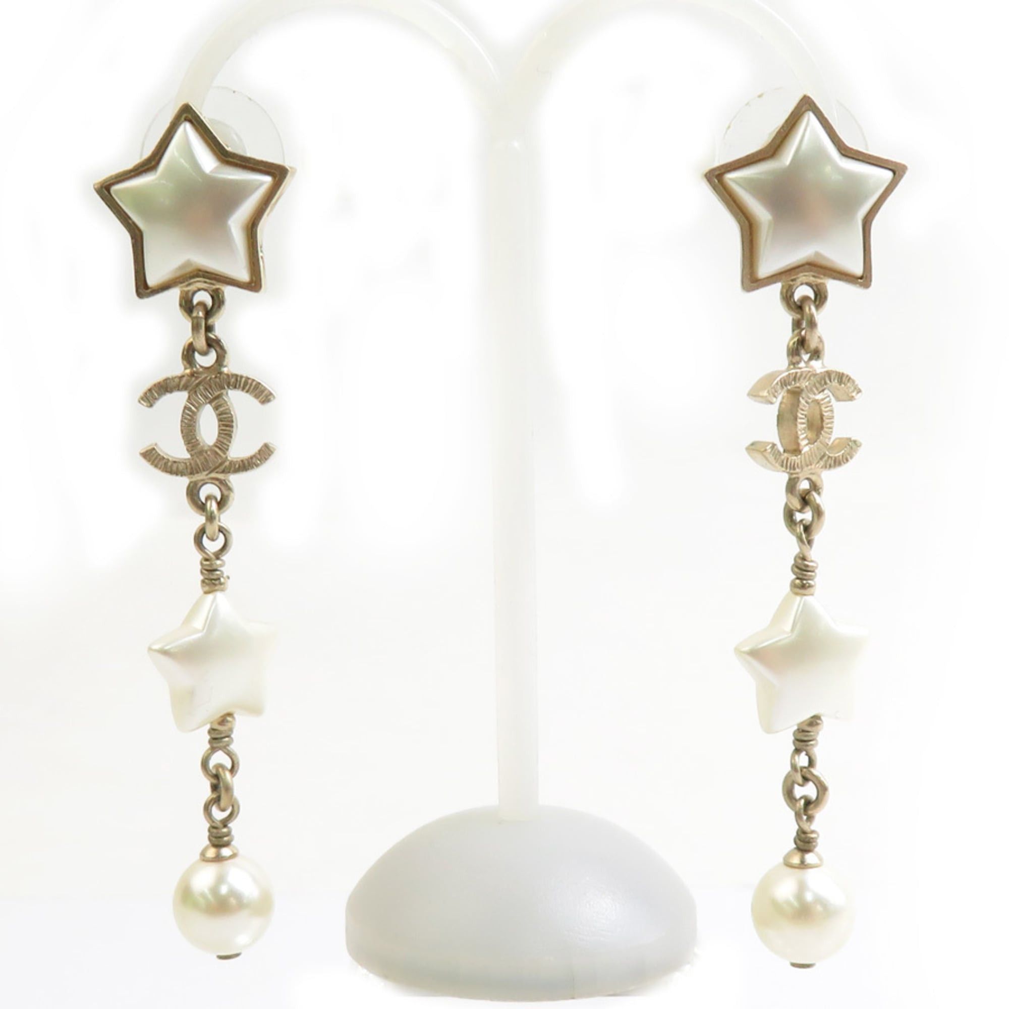Chanel Chanel earrings, metal with faux pearls, gold and white, for women. Free shipping. 56603a Size ONE SIZE - 1 Thumbnail