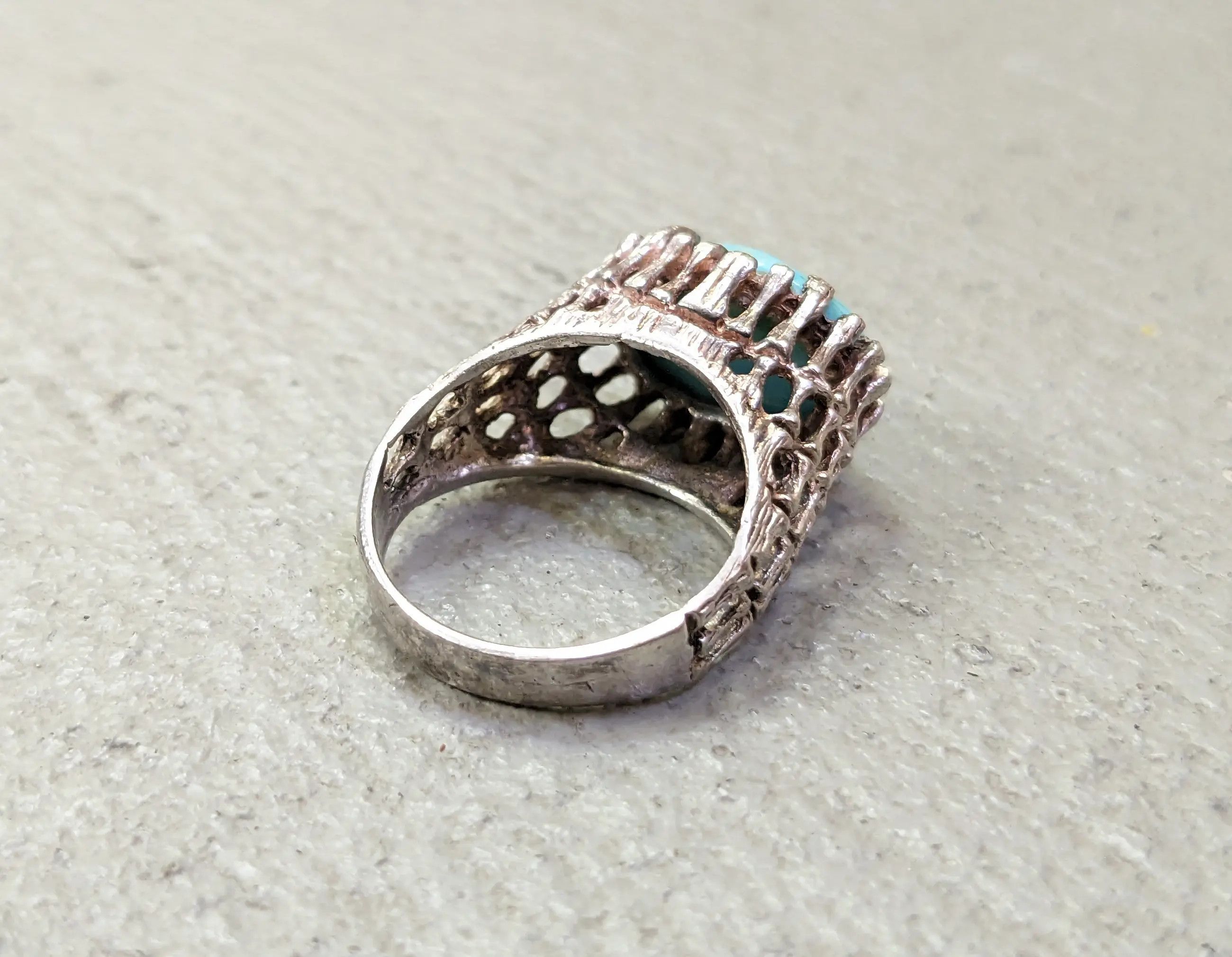 Jewelry Vintage Sterling Silver Ring Green Turquoise Oval 7.5 Brutal Size ONE SIZE - 14 Thumbnail