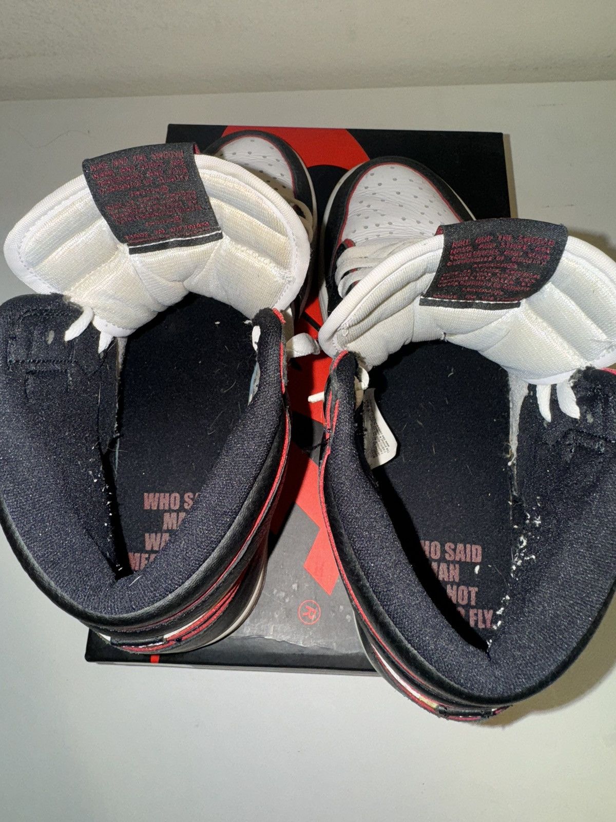 Nike Air Jordan 1 Retro High OG Bloodlines Size US 9.5 / EU 42-43 - 5 Thumbnail