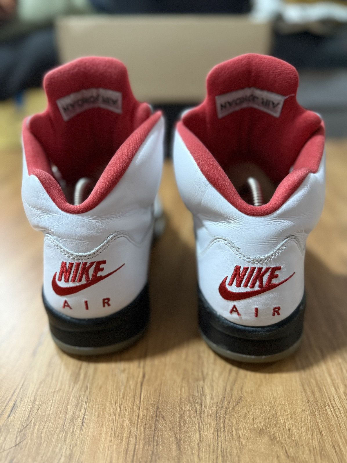 Jordan Brand Jordan 5 fire red 2020 Size US 9.5 / EU 42-43 - 4 Thumbnail