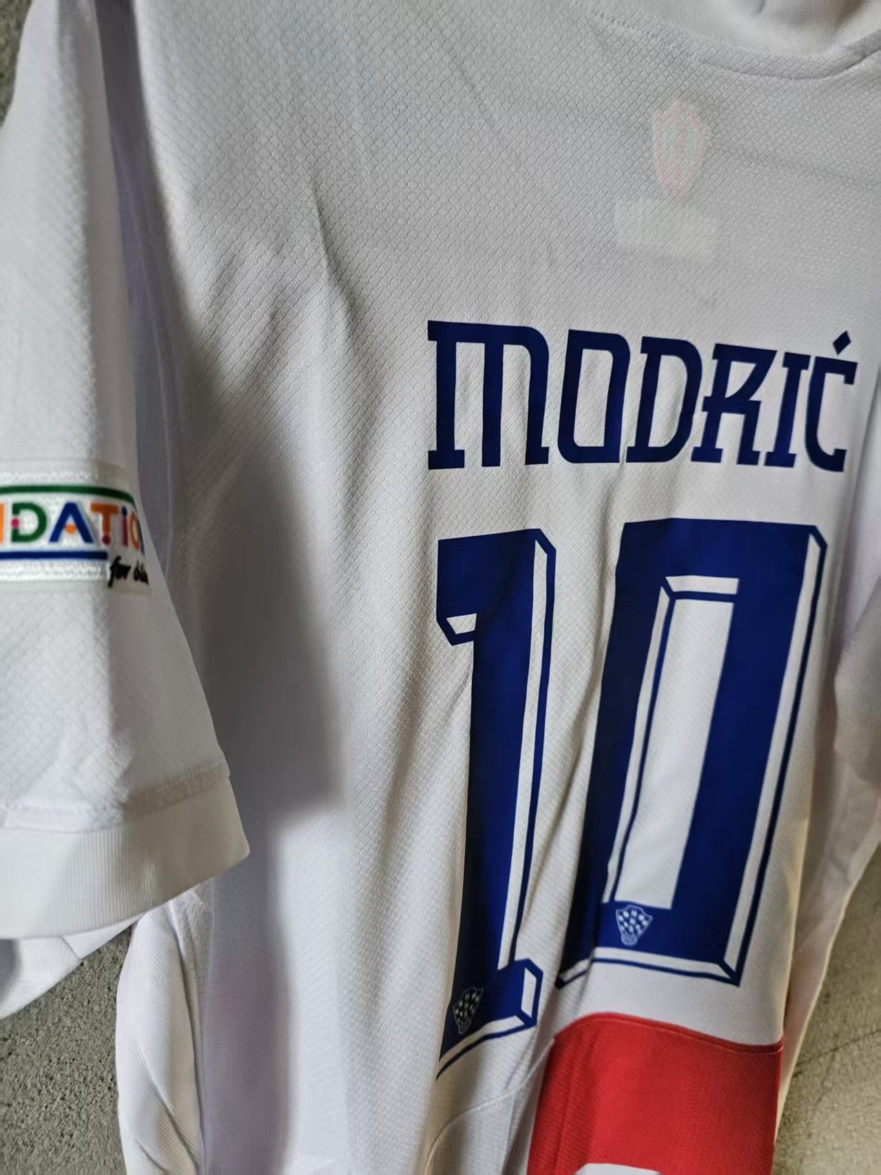 Other 2024 Euro Cup Croatia #10 Luka Modrić Jersey Size US L / EU 52-54 / 3 - 4 Thumbnail
