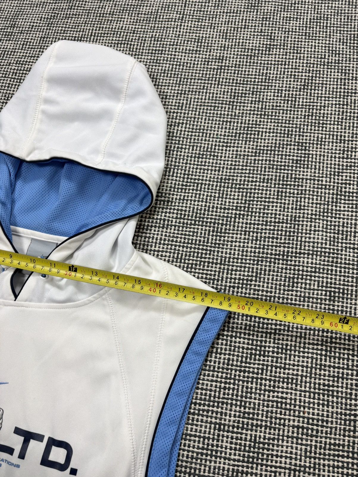 Nike Nike silver tag y2k air max ltd sleeveless hoodie eminem Size US L / EU 52-54 / 3 - 7 Thumbnail