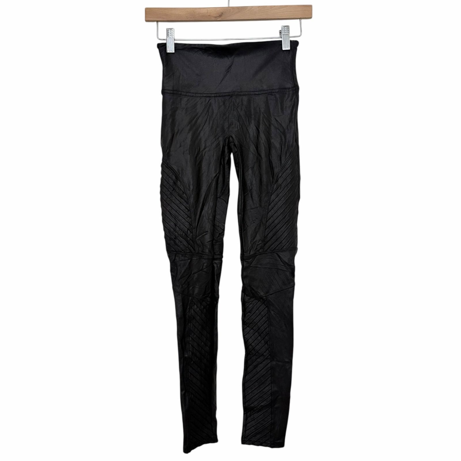Spanx Spanx Black Faux Leather Moto Leggings Sz S Size 27" / US 4 / IT 40 - 1 Thumbnail