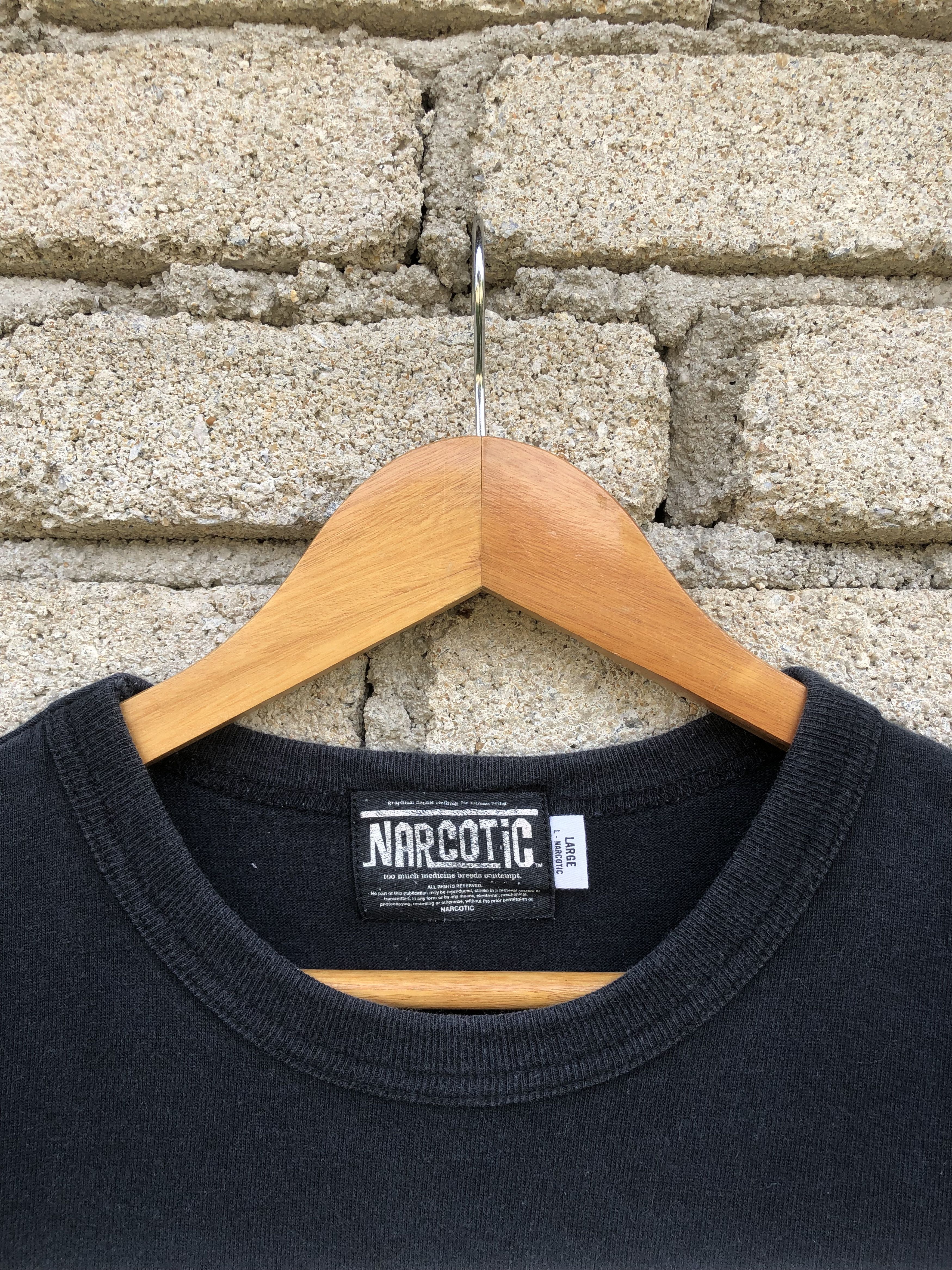 Japanese Brand Vintage Narcotic Grafitti Art Collection 2003 S/S Tee Size US L / EU 52-54 / 3 - 4 Thumbnail