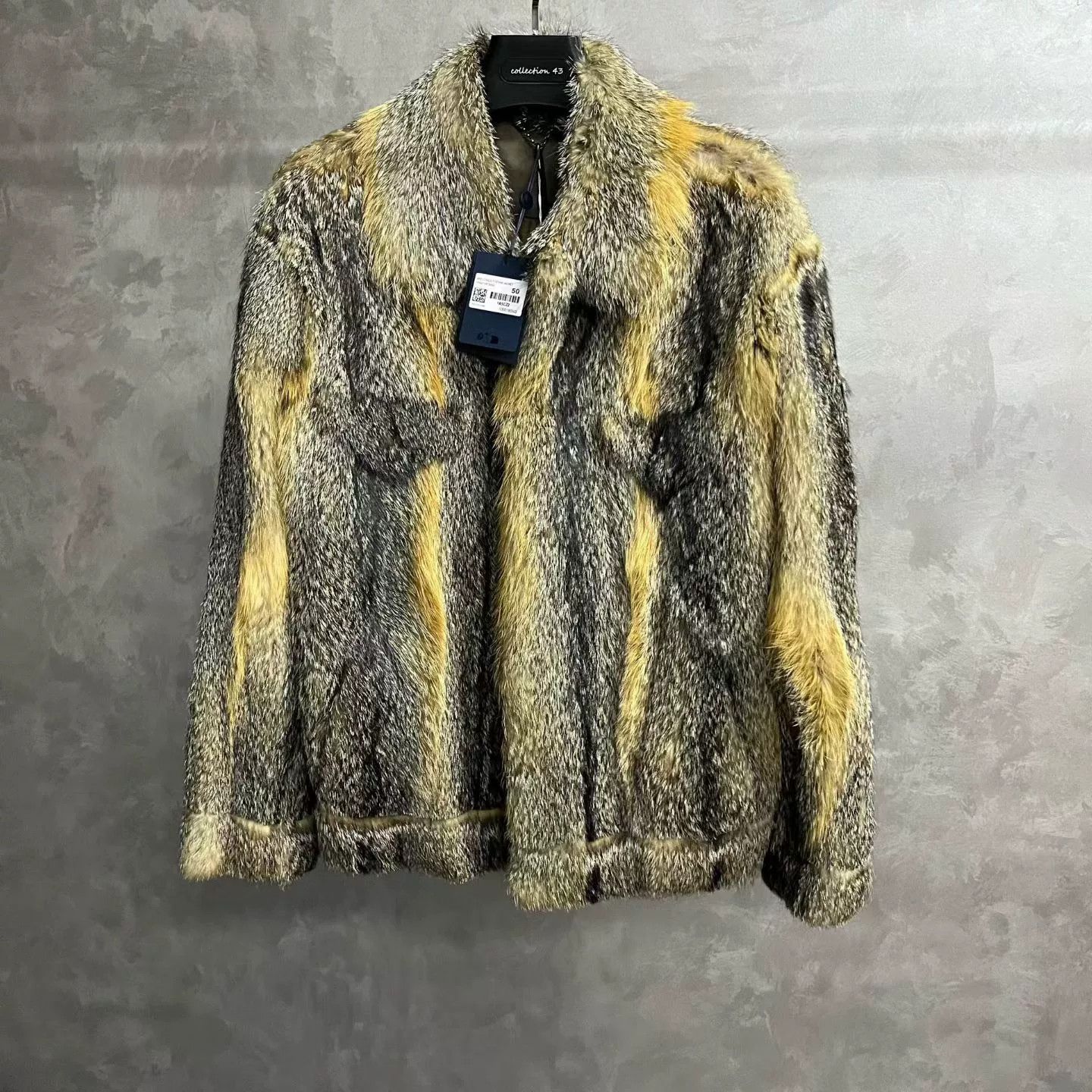 Louis Vuitton Louis Vuitton Brown Fox Fur Jacket Size US M / EU 48-50 / 2 - 1 Thumbnail