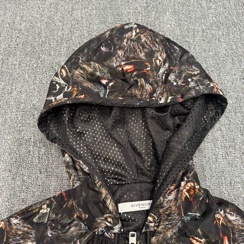 Other Givenchy Sise46 Group of monkeys zipper jacket size 46 code Size US M / EU 48-50 / 2 - 4 Thumbnail