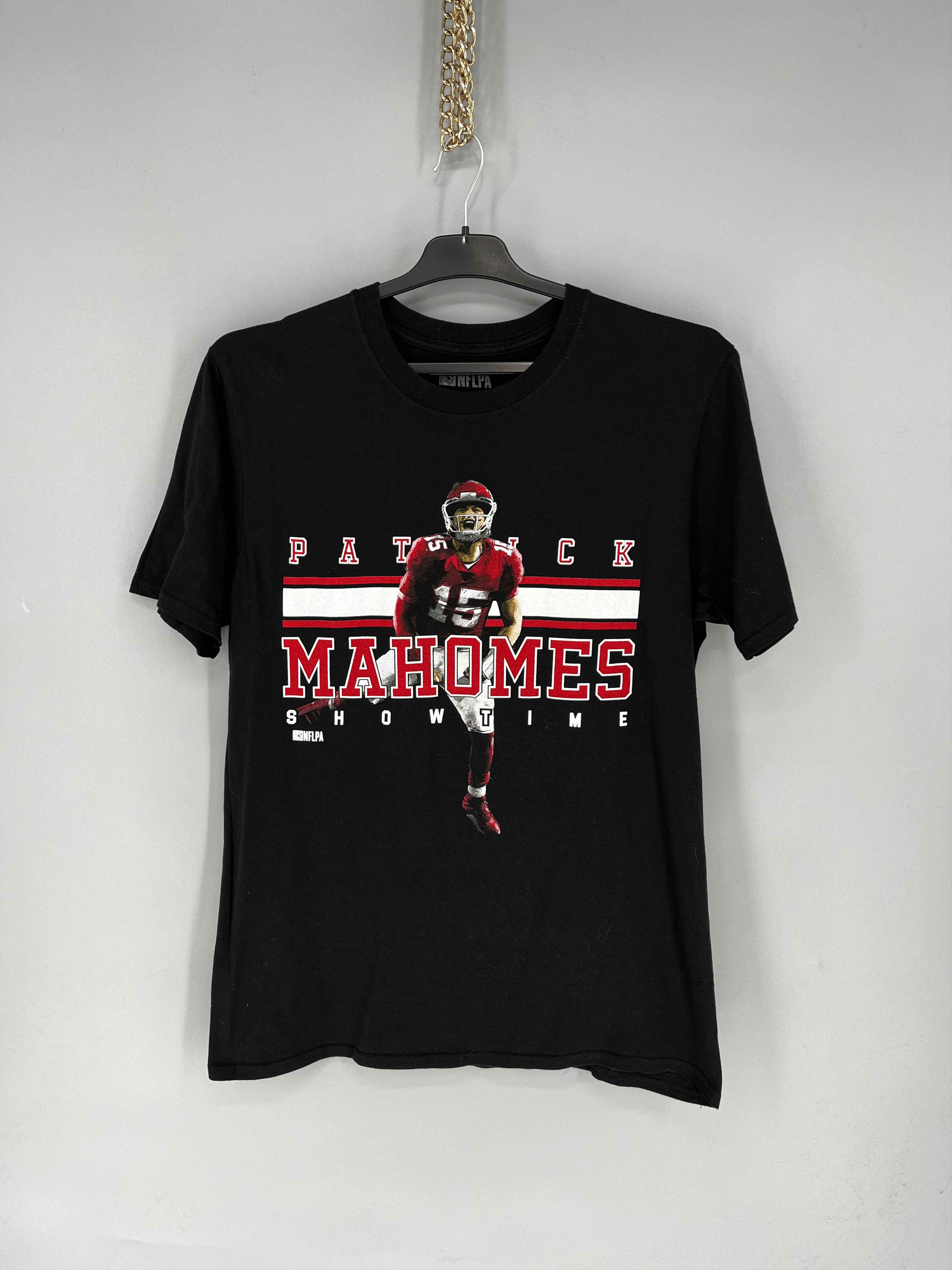 NFL PATRICK MAHOMES KANSAS CITY CHIEFS TSHIRT SHIRT NFL Football Size US M / EU 48-50 / 2 - 1 Thumbnail