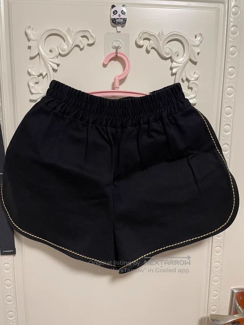 Fendi Fendi Shorts with letter logo on back pocket Size 24" / US 00 / IT 34 - 1 Thumbnail