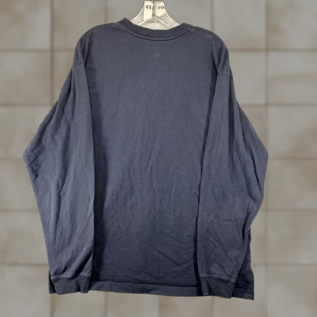 Carhartt VINTAGE Carhartt Mens T-Shirt Henley Long Sleeve Navy Blue All Cotton 100% 2010s K87 Logo Pockets Heavyweight Regular Size L Size US L / EU 52-54 / 3 - 1 Thumbnail