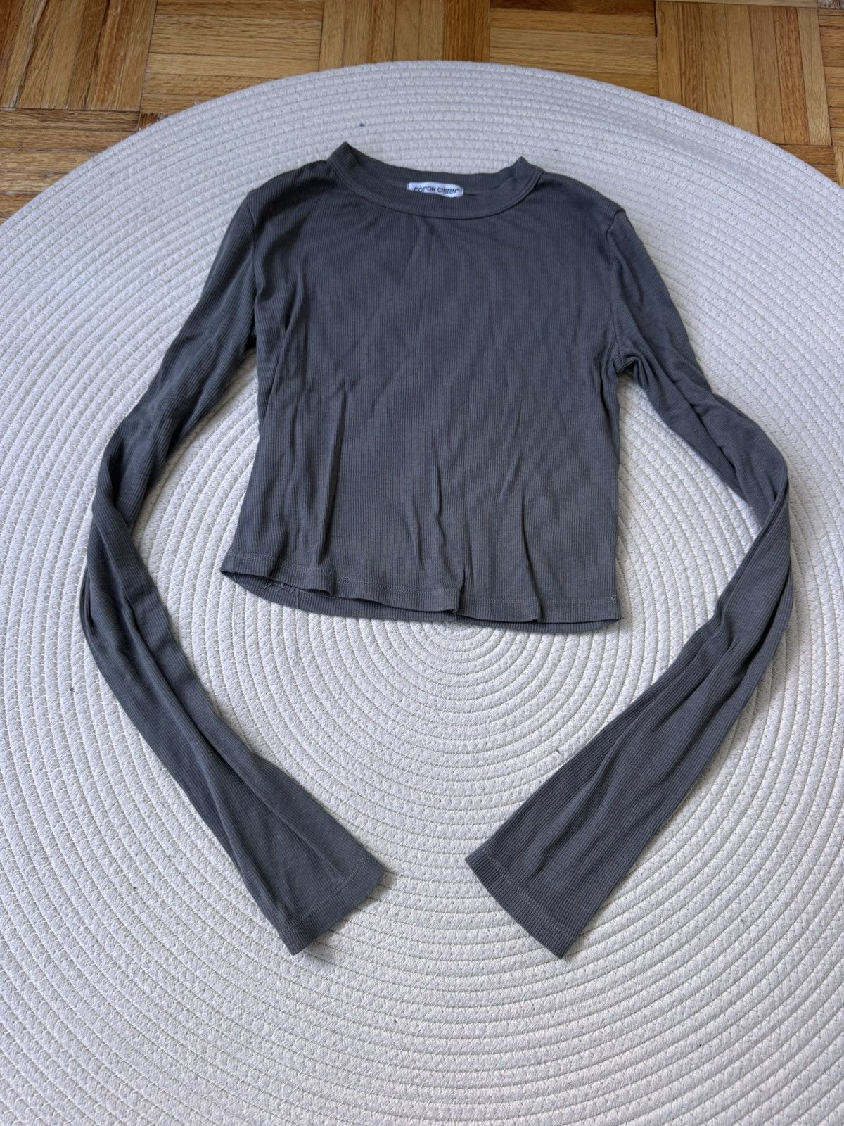 COTTONCITIZEN Cotton Citizen The Verona Crop Shirt in Ash size XS Size XS / US 0-2 / IT 36-38 - 1 Thumbnail
