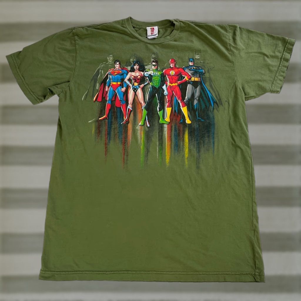 Vintage VINTAGE Six Flags DC Comics Superheroes T-Shirt Men XL Green Crew Neck Short Sleeve T-Shirt Size US XL / EU 56 / 4 - 1 Thumbnail
