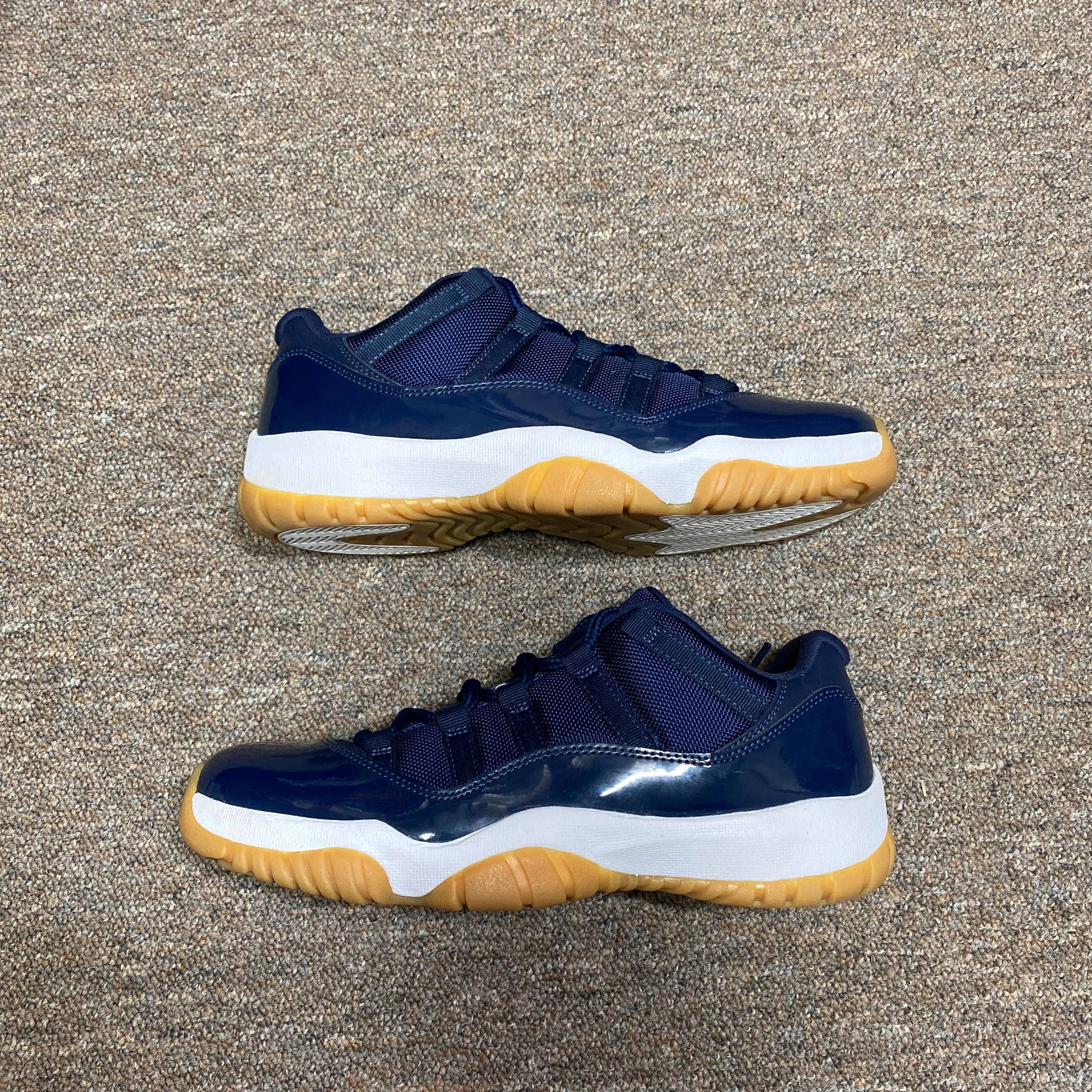 Air Jordan 11 Retro Low Navy Gum