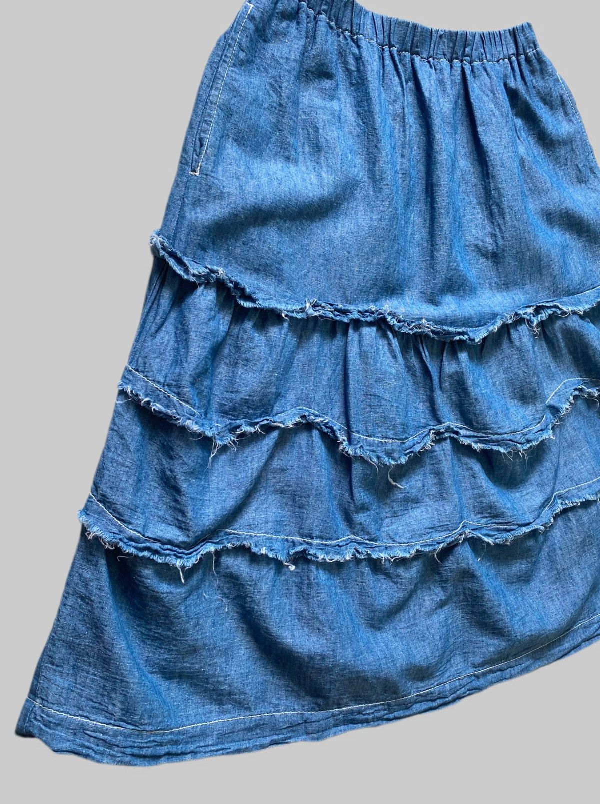 Tricot Comme des Garcons AD2007 Tricot CommeDesGarcons Raw Finish Tiered Denim Skirt Size 30" / US 8 / IT 44 - 3 Thumbnail