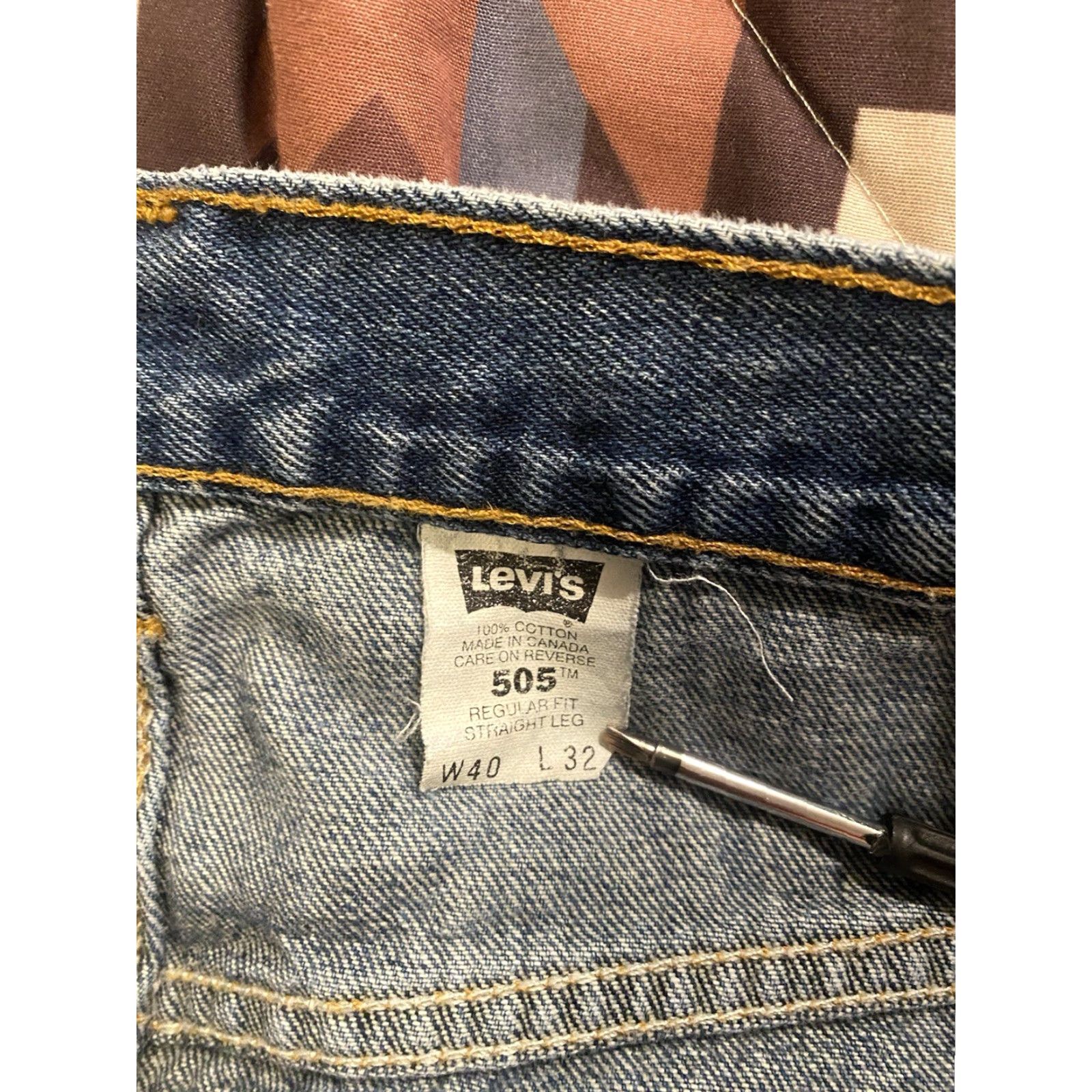 Levi's VINTAGE Levi’s 505 Jeans Men’s 38x32 Medium Wash Denim 5-Pocket Logo Button Zip Straight 90s Retro Size US 38 / EU 54 - 7 Thumbnail