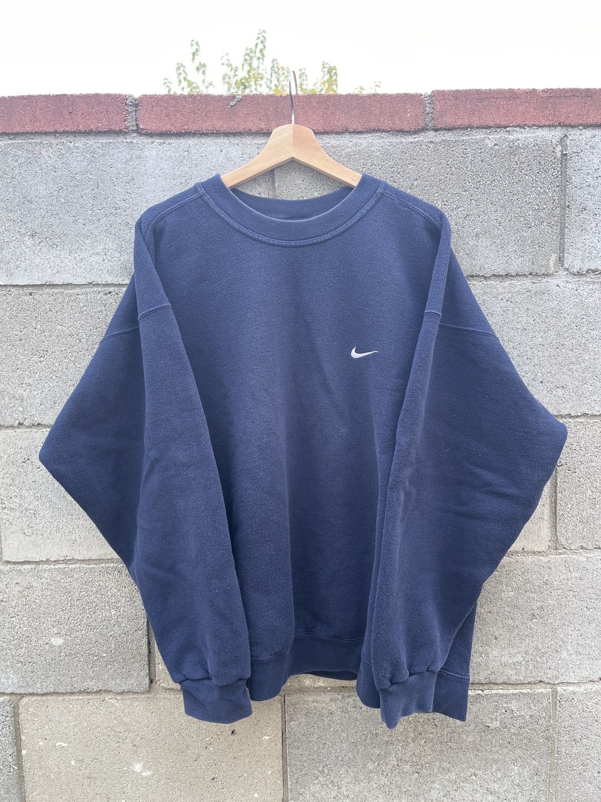 Image of Vintage Nike Crewneck Sweatshirt in Navy, Men's (Size XL)