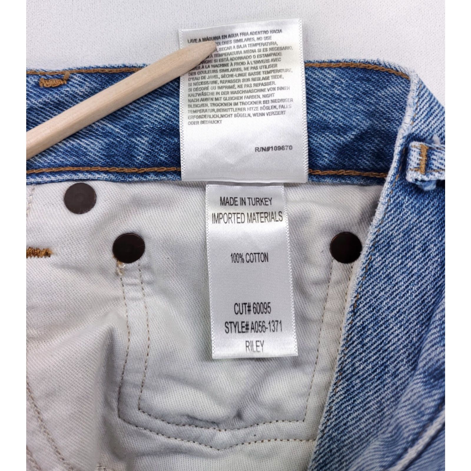 Agolde VINTAGE? Agolde Riley Jeans Distressed Womens 28 Blue Straight 28 x 26.5 Actual Womens Jeans Size 28" / US 6 / IT 42 - 4 Thumbnail