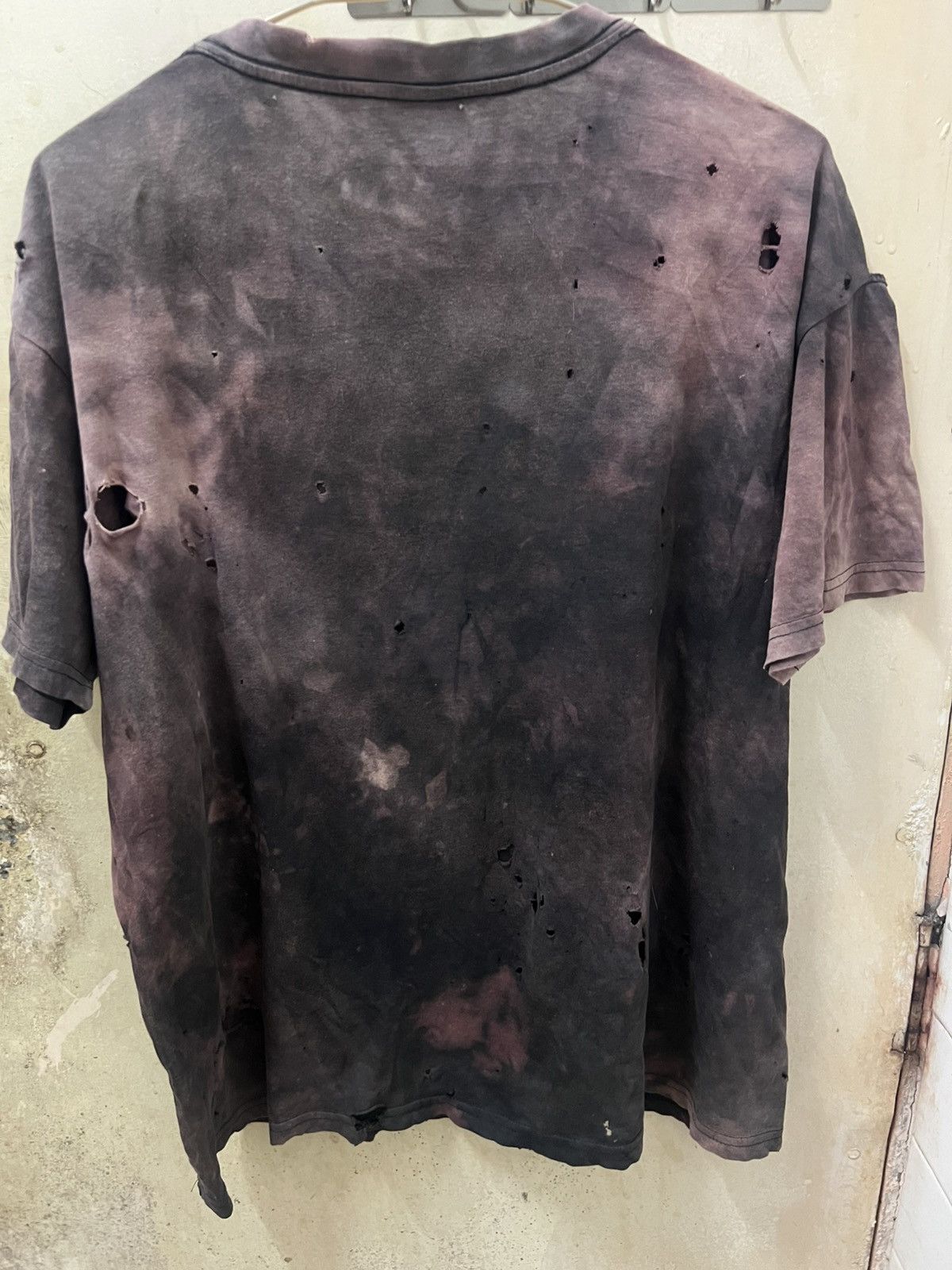Beauty Beast Vintage 🔥R36 Rarest Shirt Distressed rare Size US M / EU 48-50 / 2 - 6 Thumbnail
