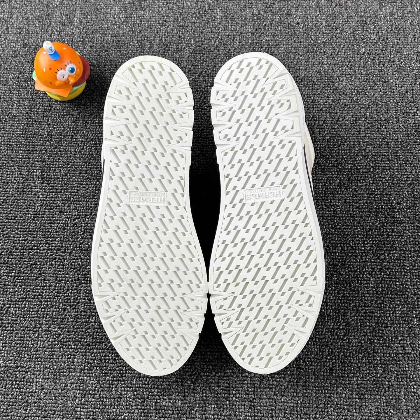 Hermes Hermes mismatched platform casual sneakers Size US 5.5 / IT 35.5 - 6 Thumbnail