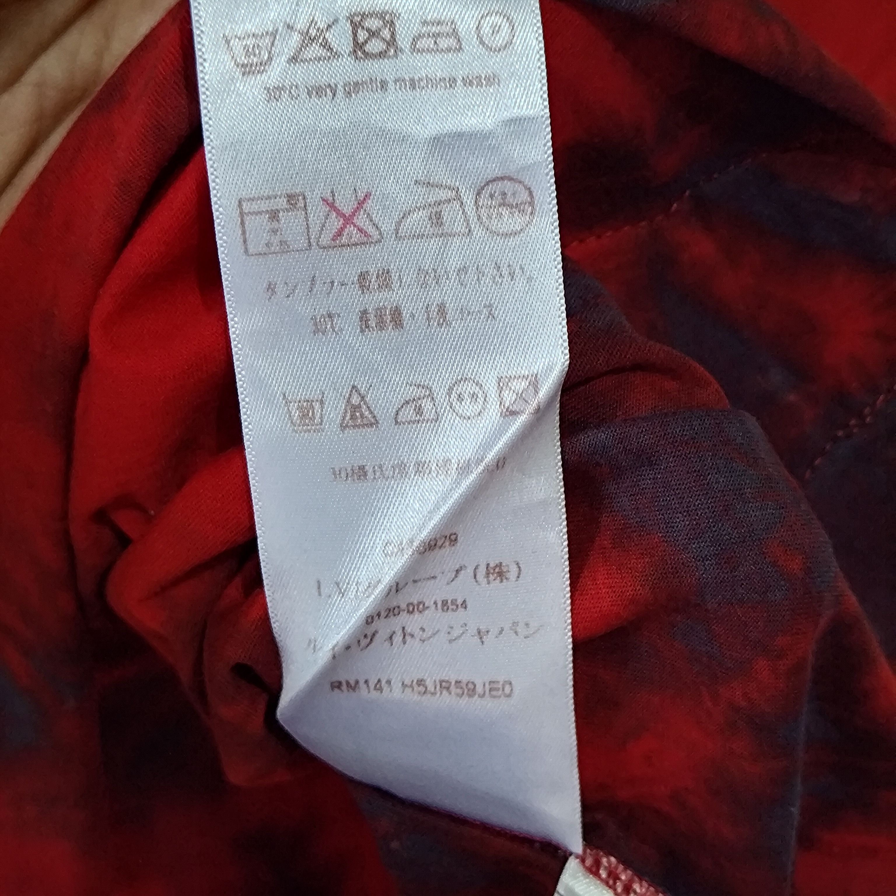 Louis Vuitton Red tyday Size US L / EU 52-54 / 3 - 5 Thumbnail