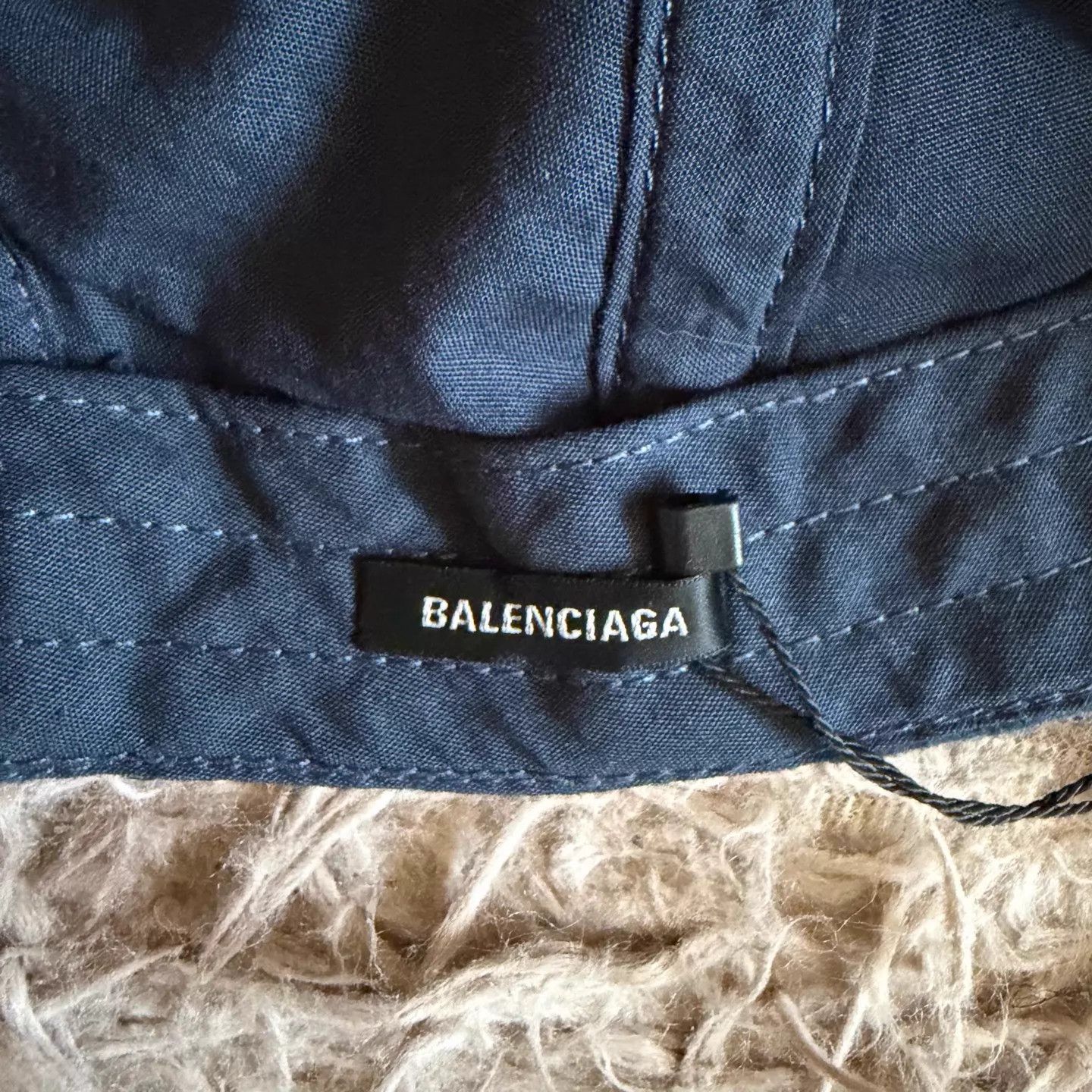 Balenciaga Balenciaga Distressed G-embroidered Black Blue-White Cap L Size ONE SIZE - 3 Thumbnail