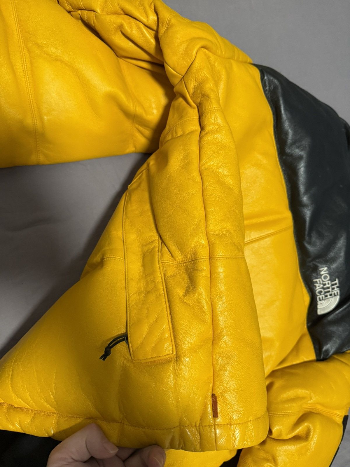 The North Face Supreme tnf the north face leather nuptse jacket red Size US M / EU 48-50 / 2 - 17 Thumbnail