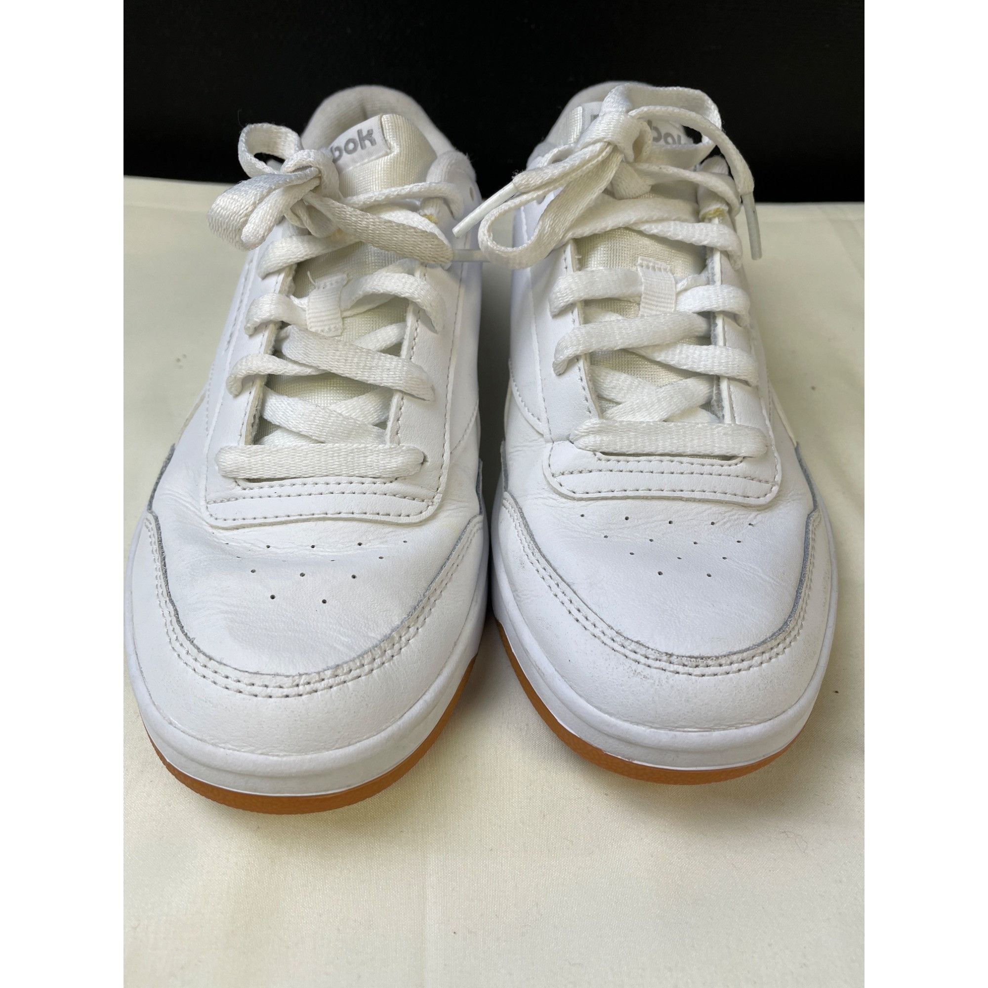Reebok Reebok Women's Club MEMT Leather White Sneakers / Shoes Size Size US 8 / IT 38 - 2 Thumbnail